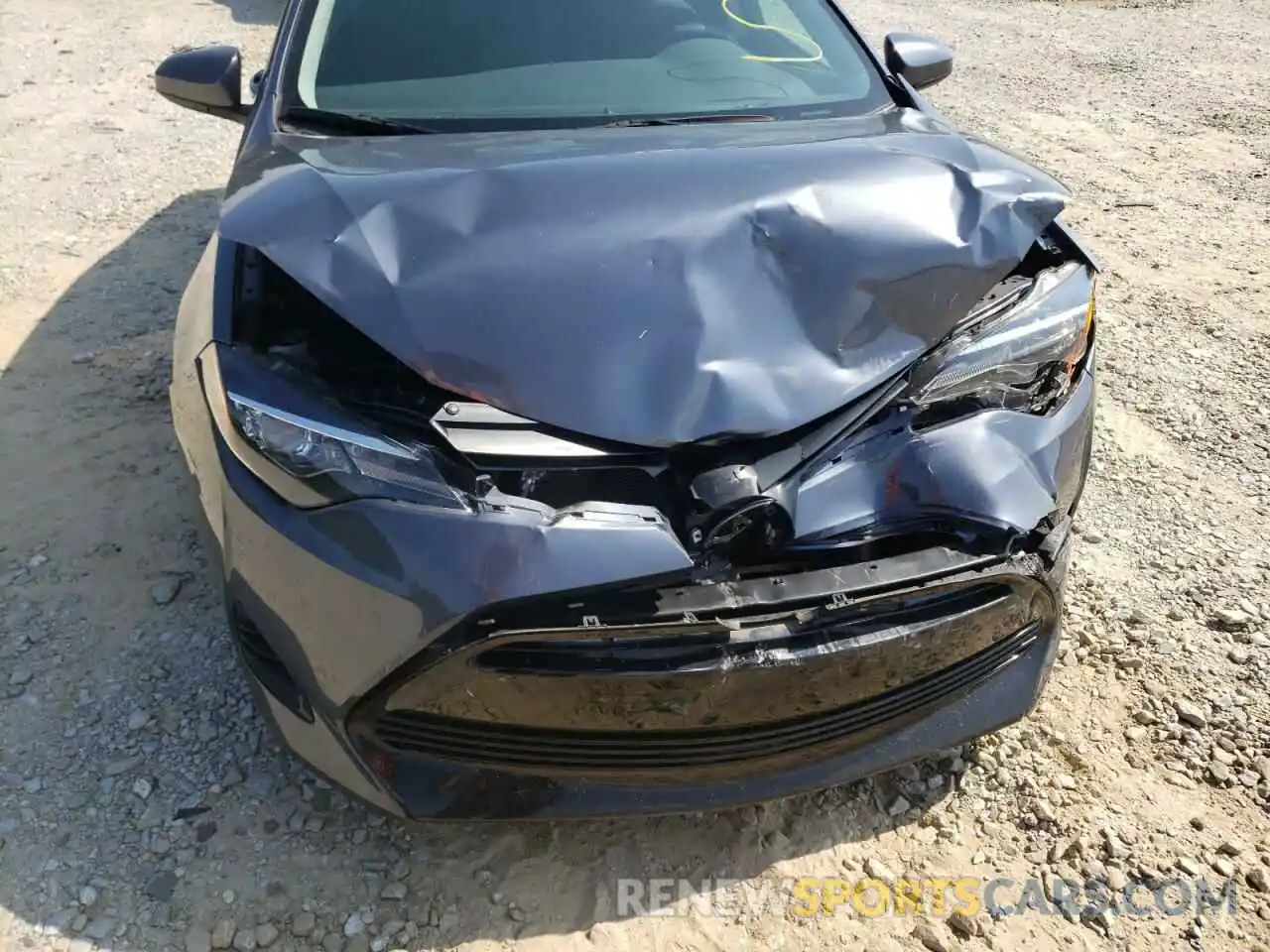 9 Photograph of a damaged car 5YFBURHE9KP943949 TOYOTA COROLLA 2019