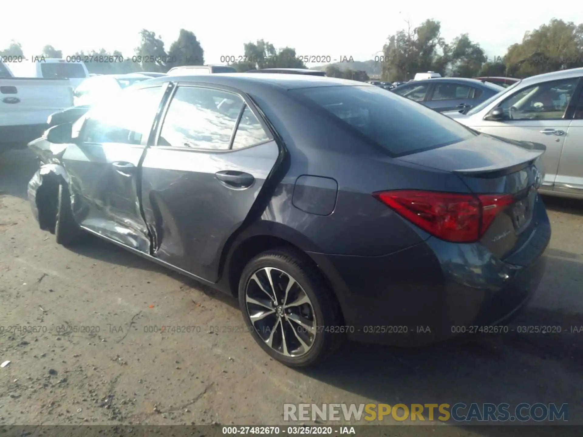 3 Photograph of a damaged car 5YFBURHE9KP944129 TOYOTA COROLLA 2019