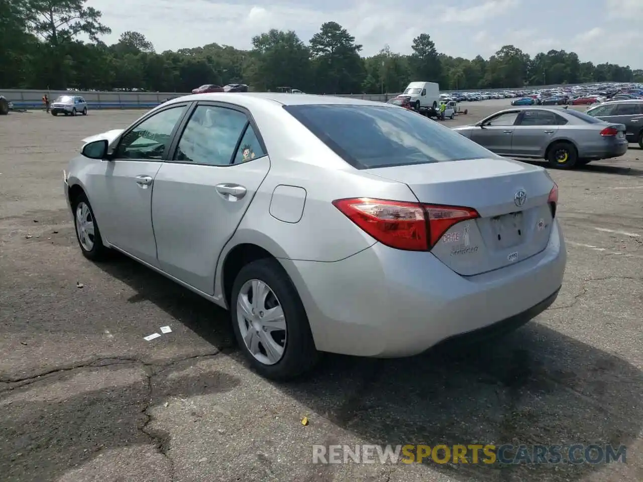 3 Photograph of a damaged car 5YFBURHE9KP944258 TOYOTA COROLLA 2019