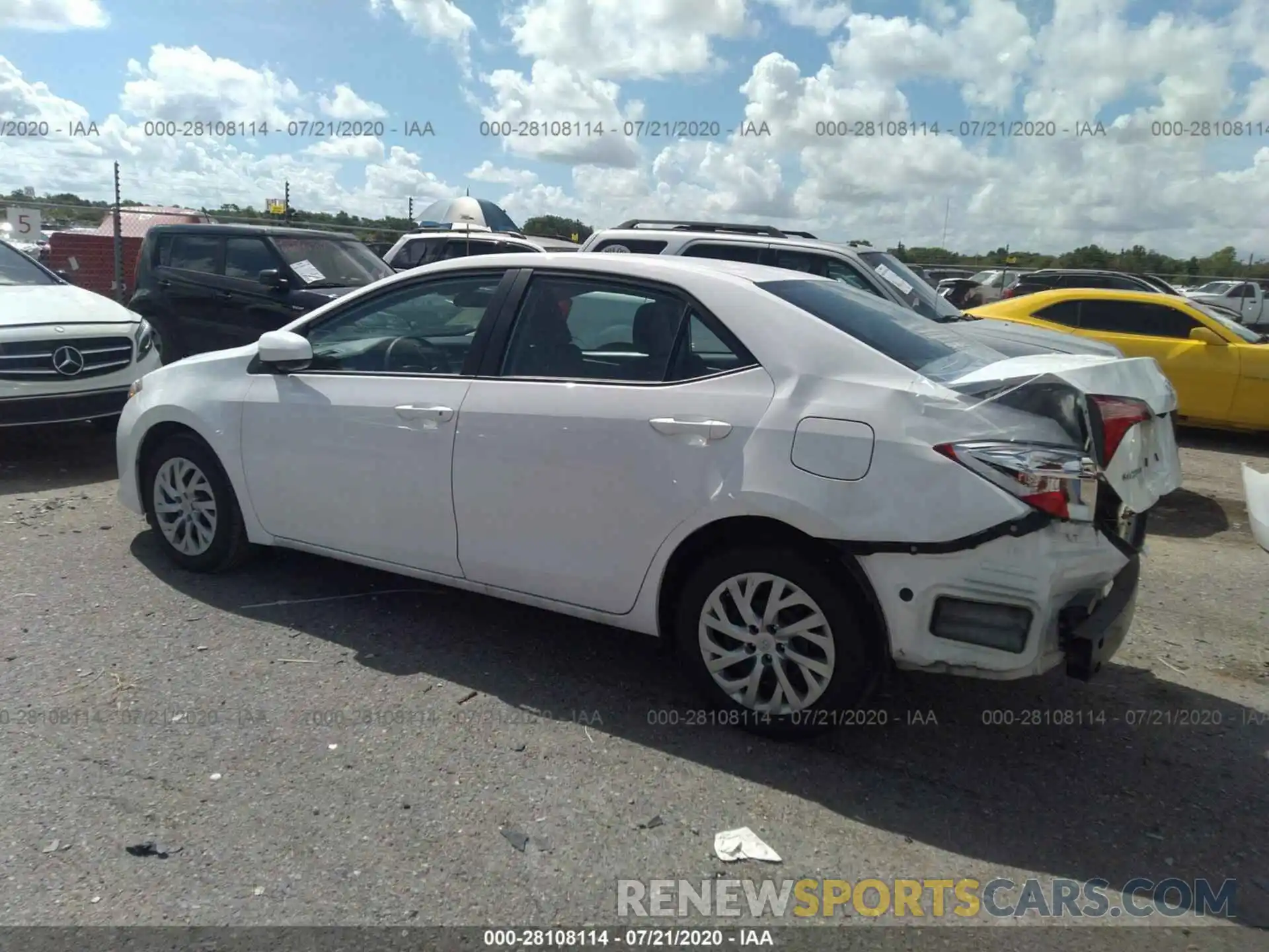 3 Photograph of a damaged car 5YFBURHE9KP945362 TOYOTA COROLLA 2019