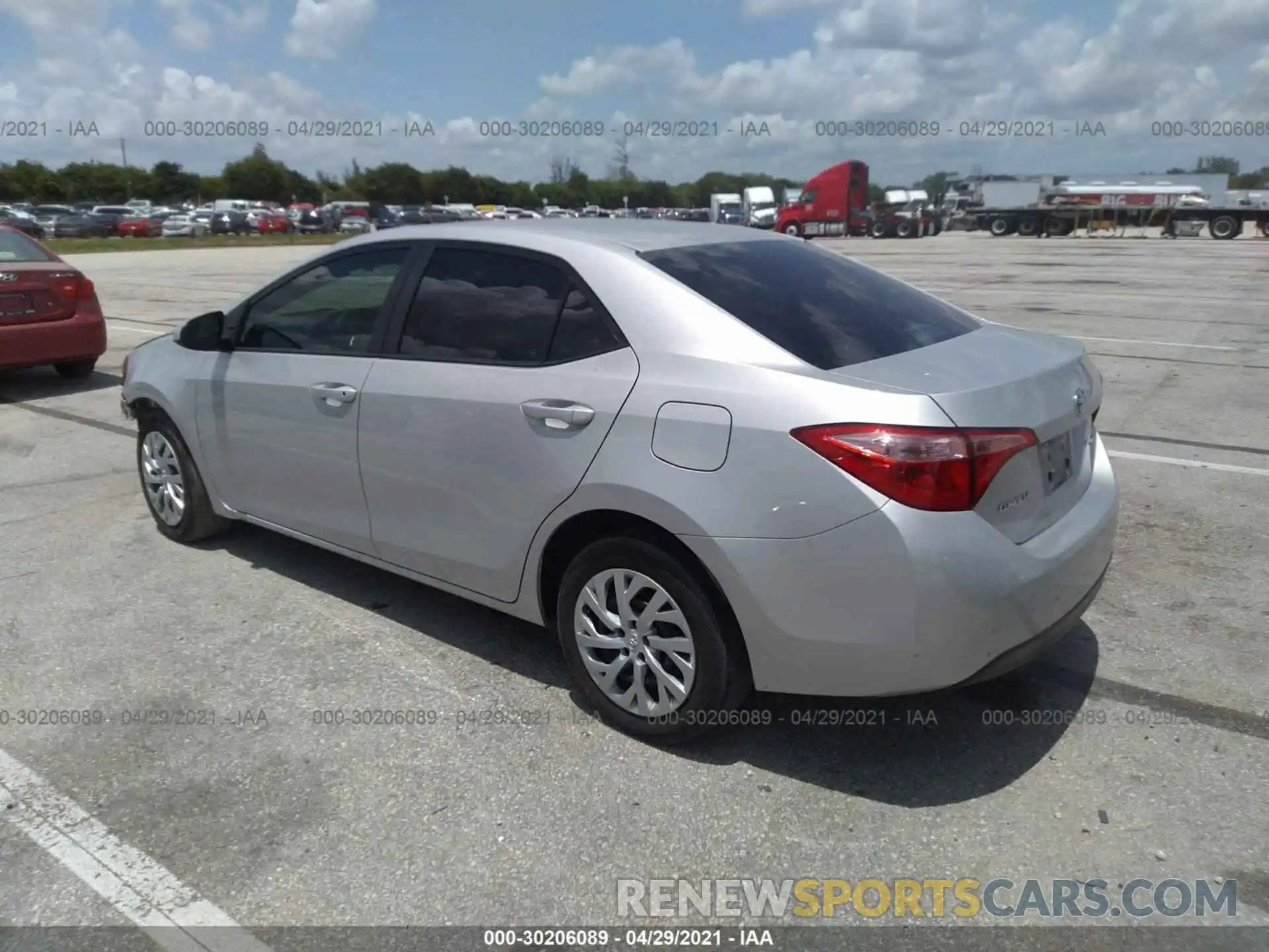 3 Photograph of a damaged car 5YFBURHE9KP945491 TOYOTA COROLLA 2019