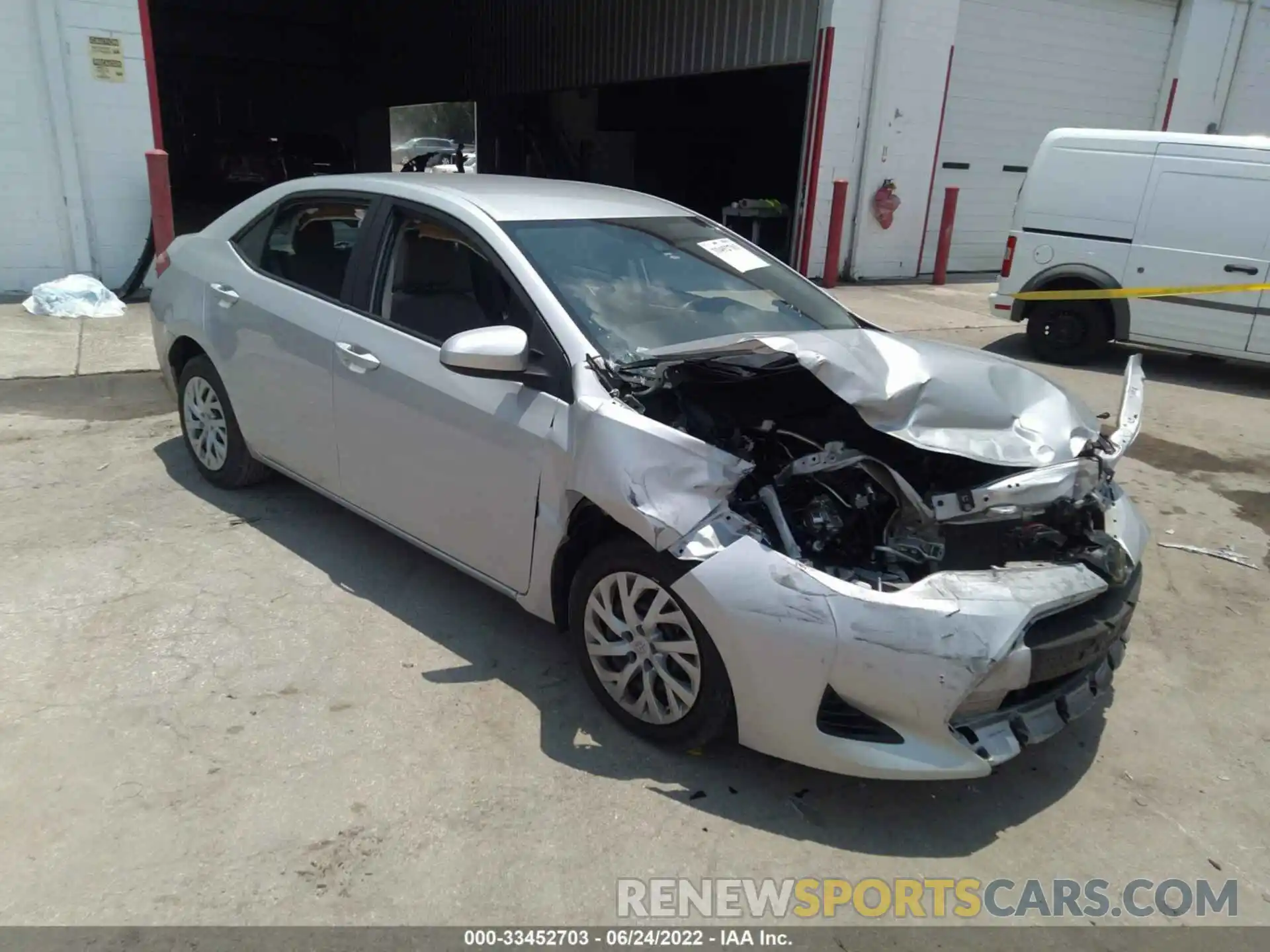 1 Photograph of a damaged car 5YFBURHE9KP945815 TOYOTA COROLLA 2019