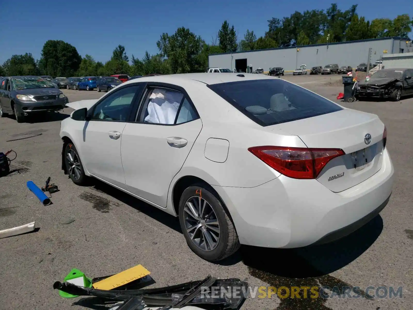 3 Photograph of a damaged car 5YFBURHE9KP946382 TOYOTA COROLLA 2019