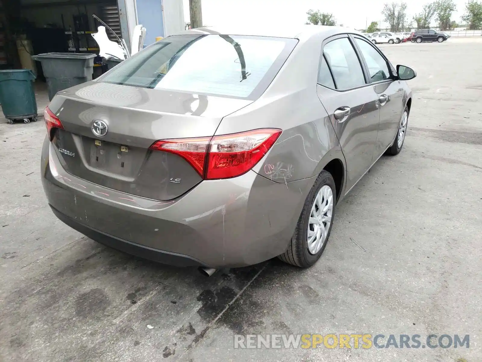 4 Photograph of a damaged car 5YFBURHE9KP947290 TOYOTA COROLLA 2019