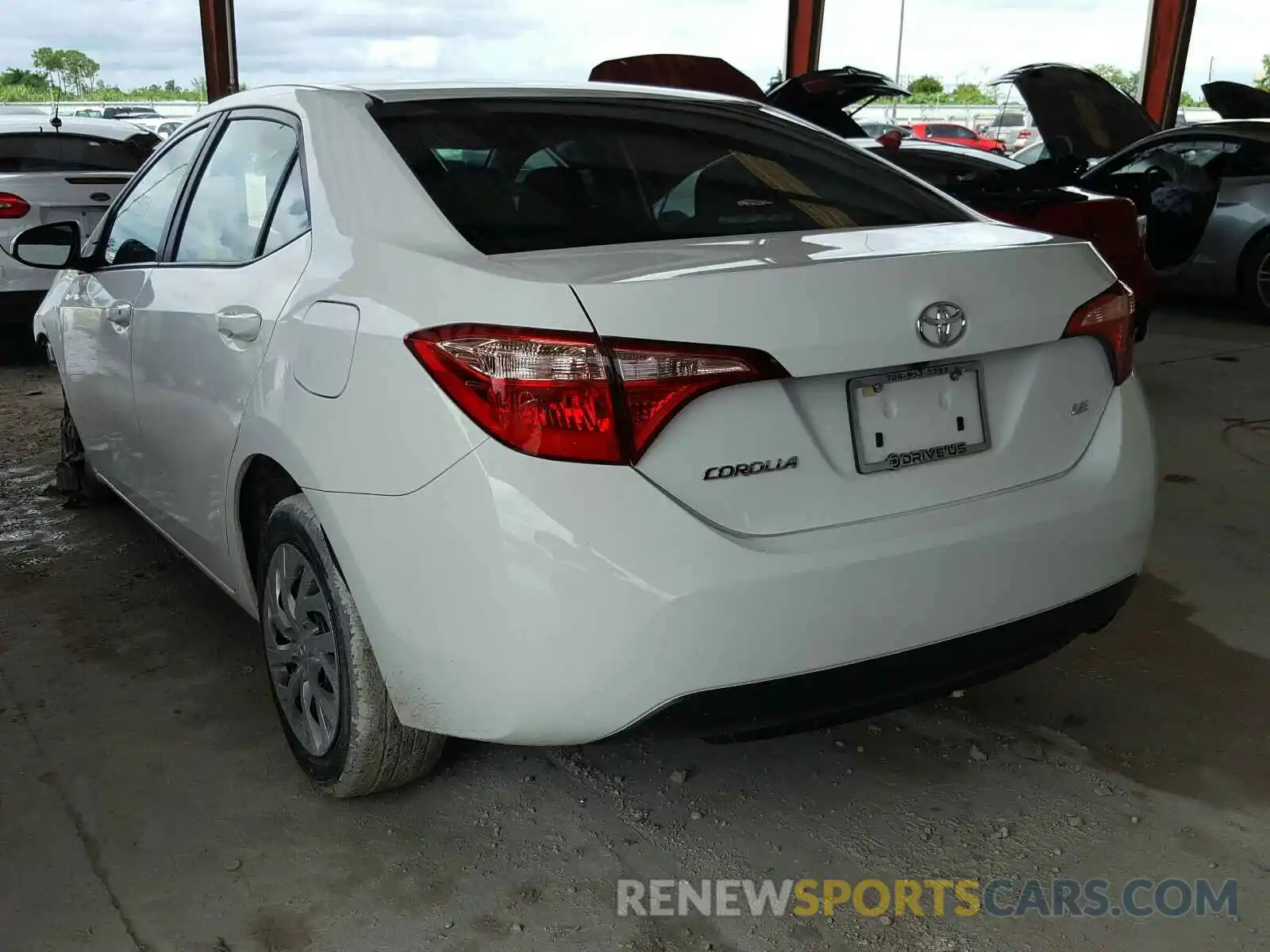 3 Photograph of a damaged car 5YFBURHE9KP947452 TOYOTA COROLLA 2019