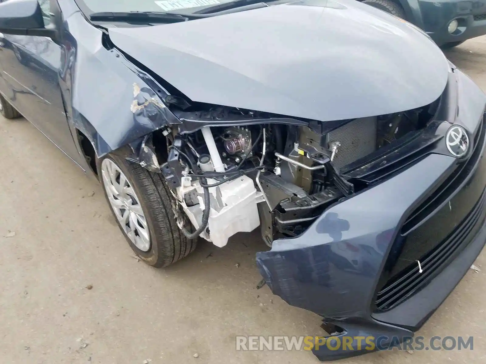 9 Photograph of a damaged car 5YFBURHE9KP948049 TOYOTA COROLLA 2019