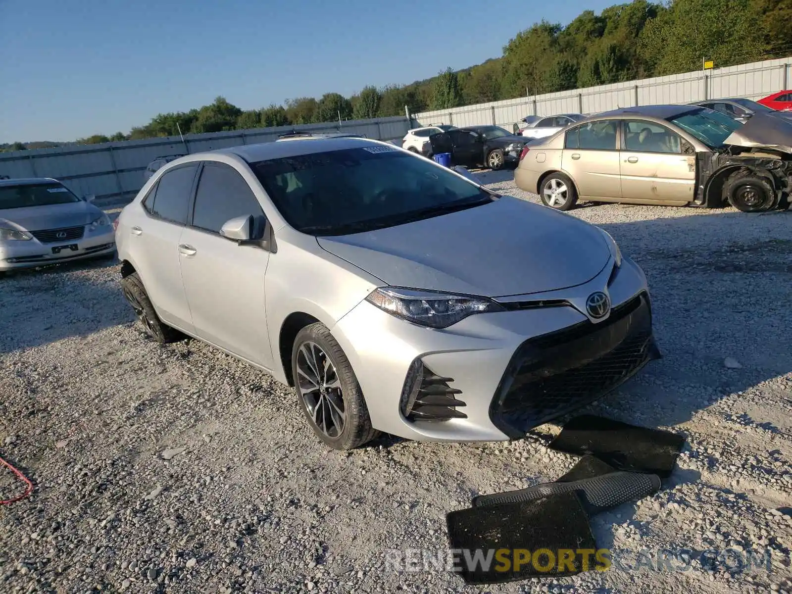 1 Photograph of a damaged car 5YFBURHE9KP948438 TOYOTA COROLLA 2019