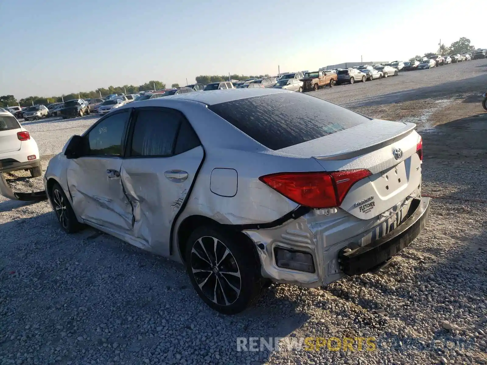 3 Photograph of a damaged car 5YFBURHE9KP948438 TOYOTA COROLLA 2019