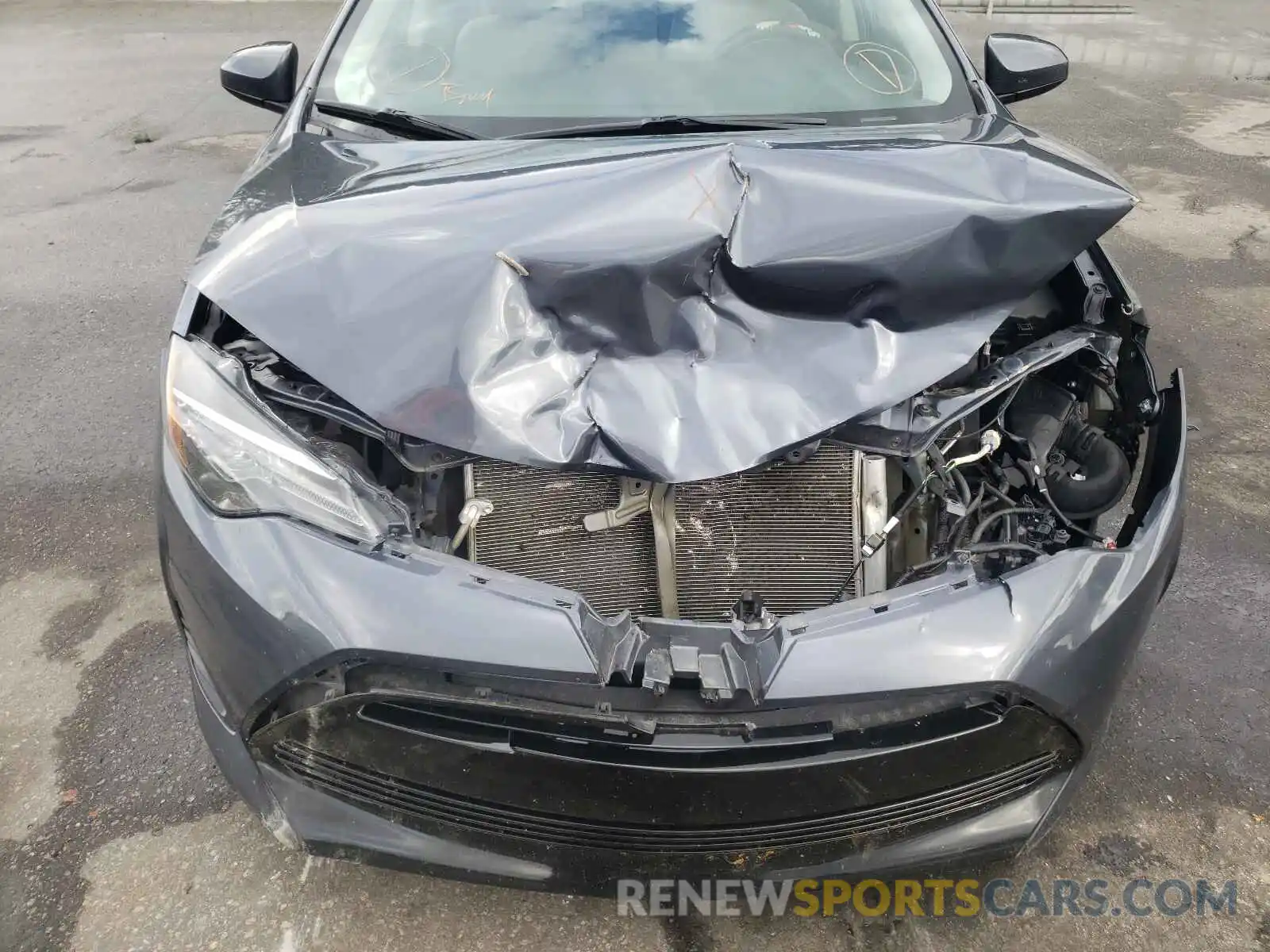 9 Photograph of a damaged car 5YFBURHE9KP948522 TOYOTA COROLLA 2019