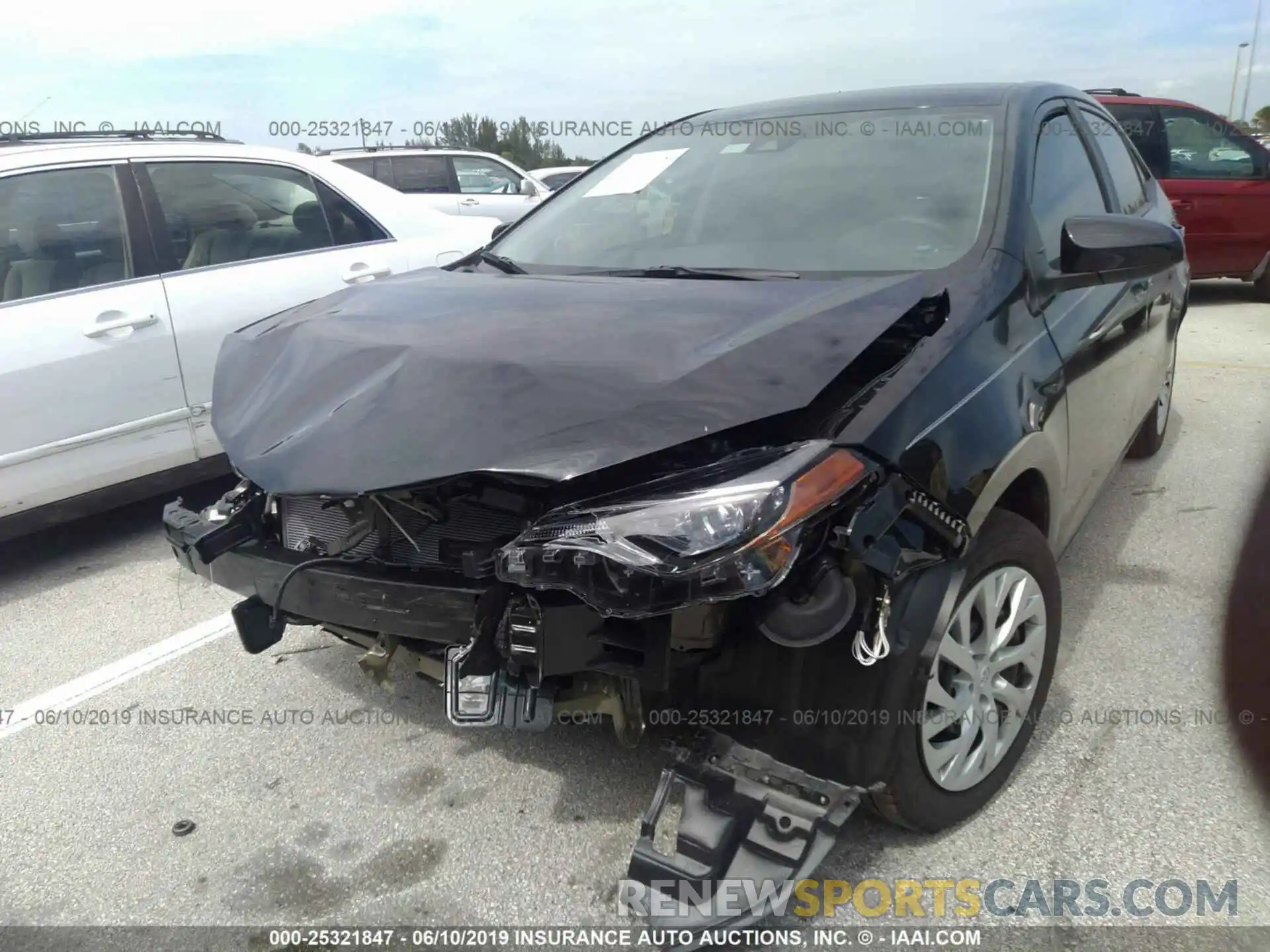 6 Photograph of a damaged car 5YFBURHE9KP948620 TOYOTA COROLLA 2019