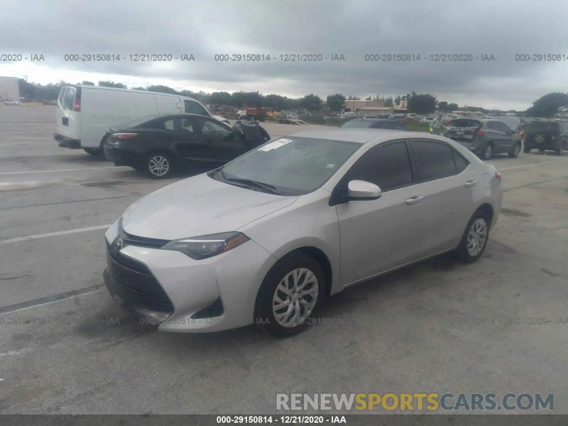 2 Photograph of a damaged car 5YFBURHE9KP949086 TOYOTA COROLLA 2019