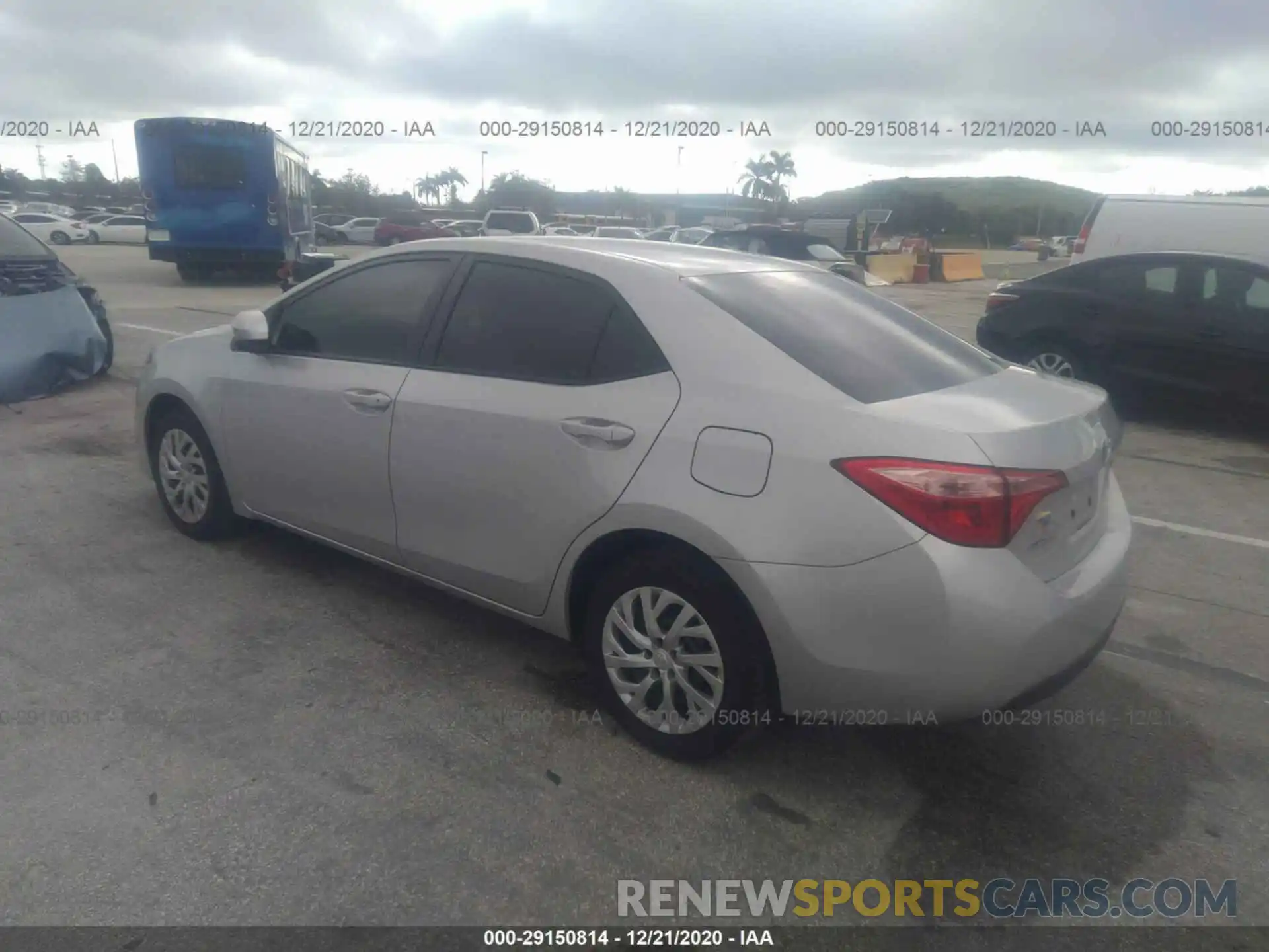 3 Photograph of a damaged car 5YFBURHE9KP949086 TOYOTA COROLLA 2019