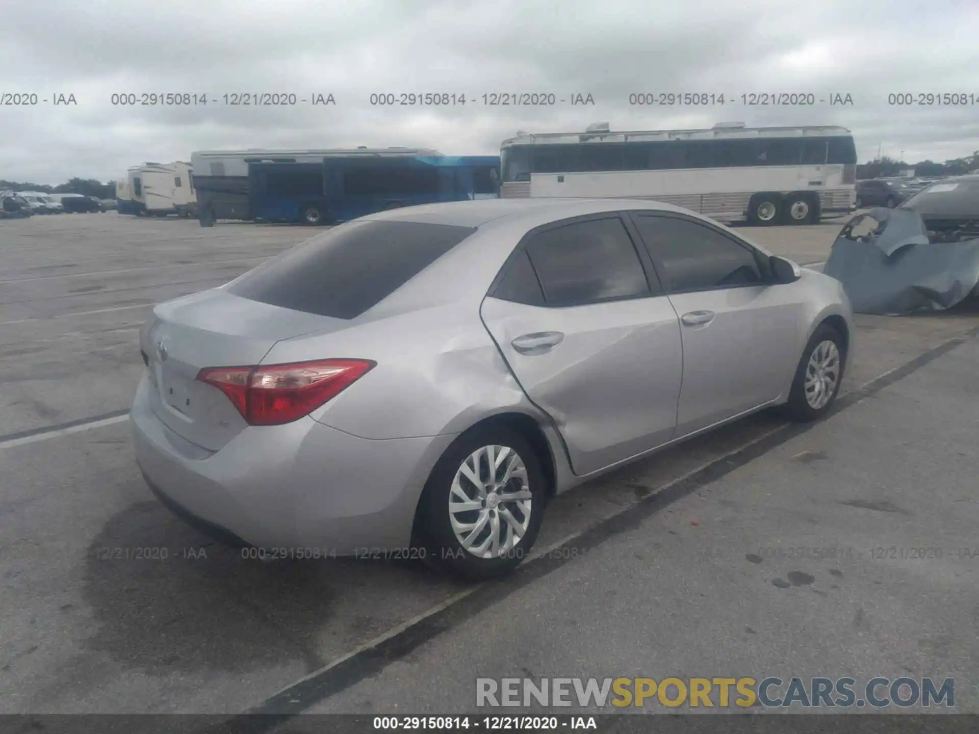 4 Photograph of a damaged car 5YFBURHE9KP949086 TOYOTA COROLLA 2019