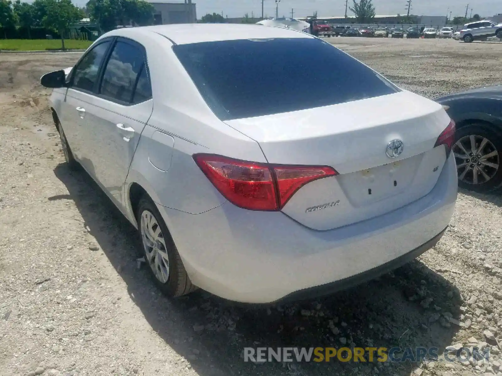 3 Photograph of a damaged car 5YFBURHE9KP949539 TOYOTA COROLLA 2019