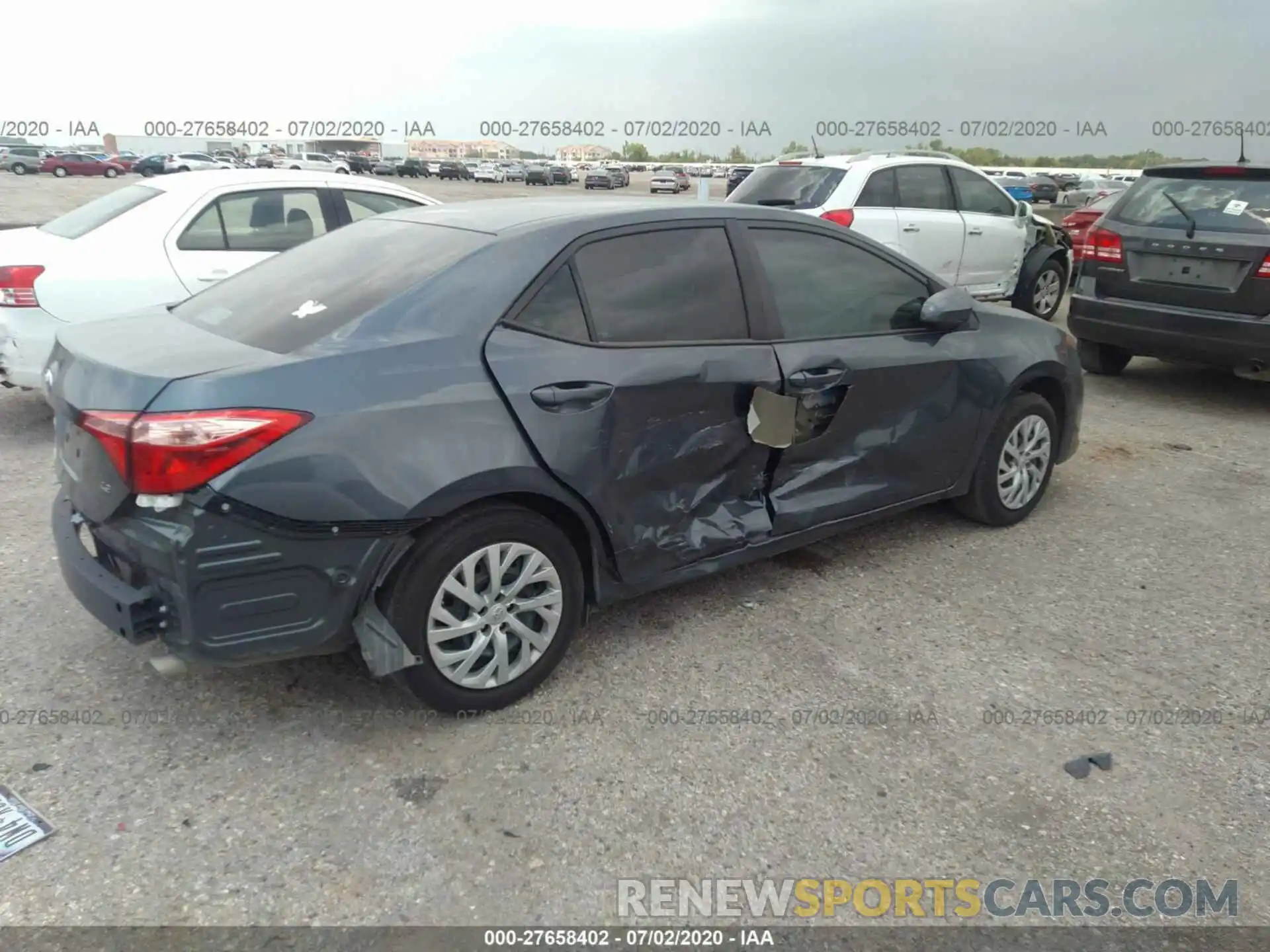 4 Photograph of a damaged car 5YFBURHE9KP949900 TOYOTA COROLLA 2019