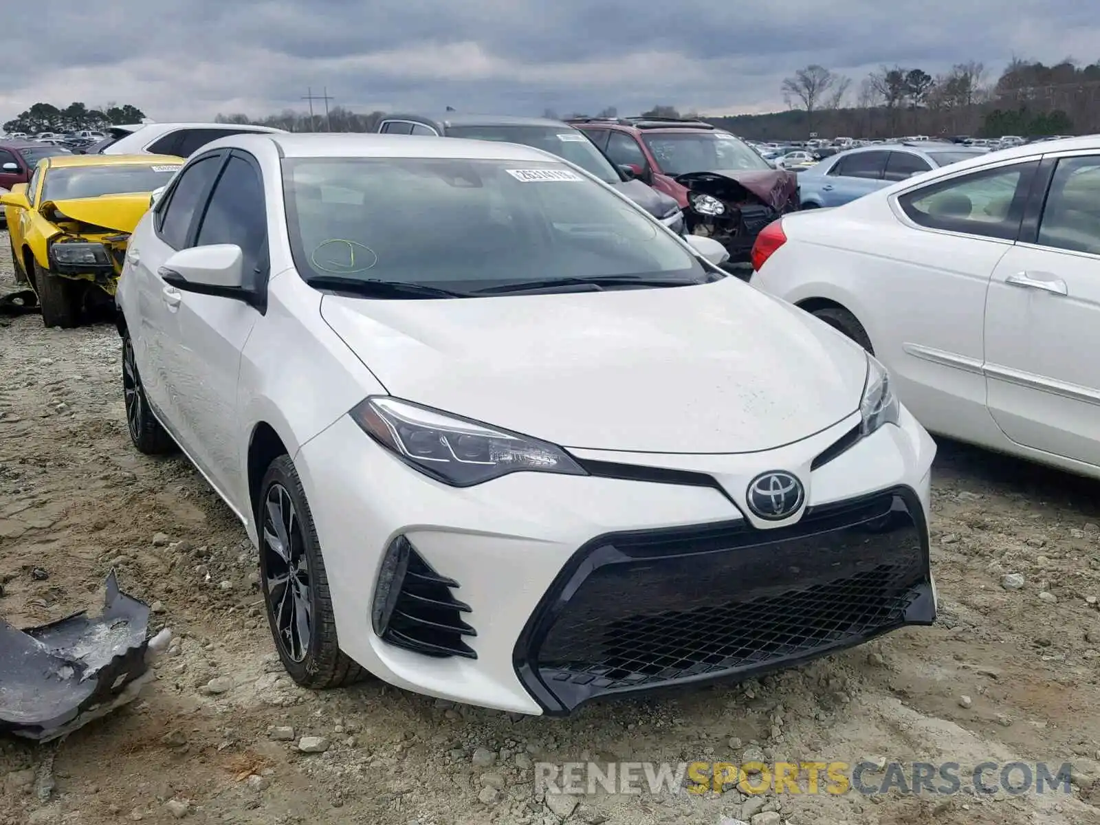 1 Photograph of a damaged car 5YFBURHEXKP856187 TOYOTA COROLLA 2019