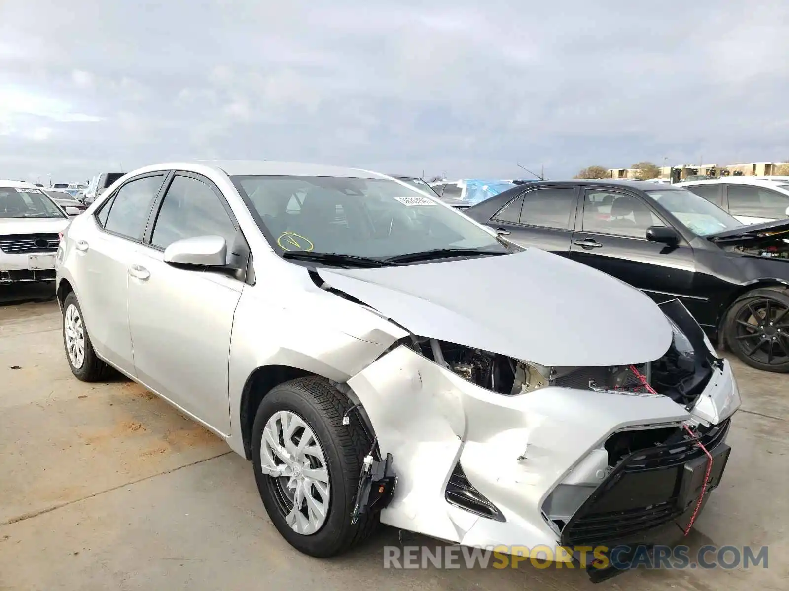 1 Photograph of a damaged car 5YFBURHEXKP857159 TOYOTA COROLLA 2019