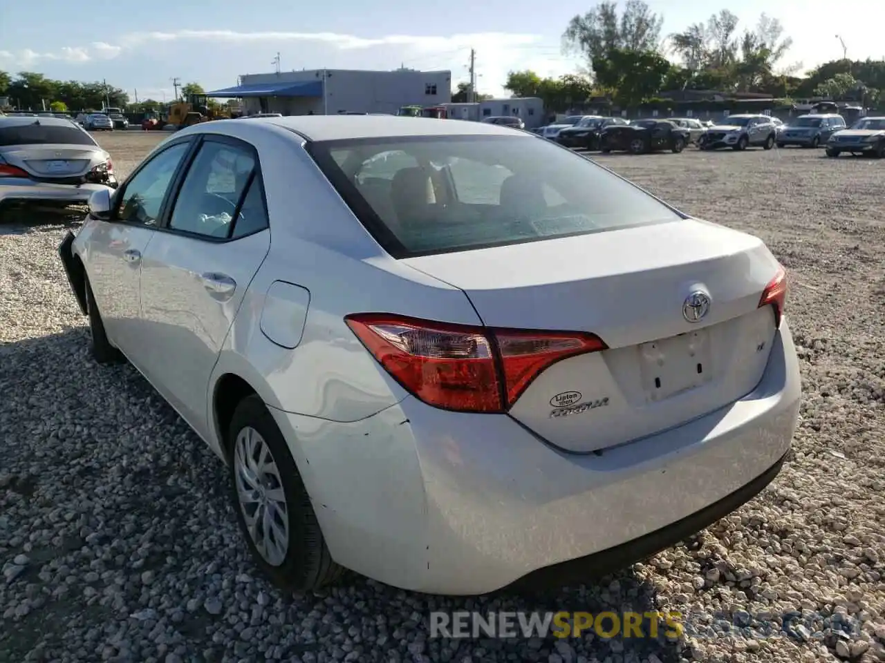 3 Photograph of a damaged car 5YFBURHEXKP857582 TOYOTA COROLLA 2019