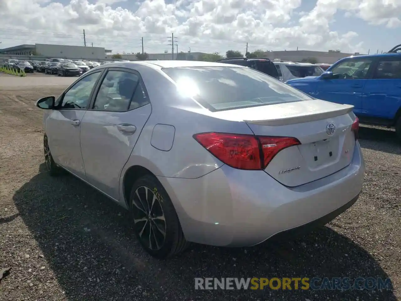 3 Photograph of a damaged car 5YFBURHEXKP857694 TOYOTA COROLLA 2019