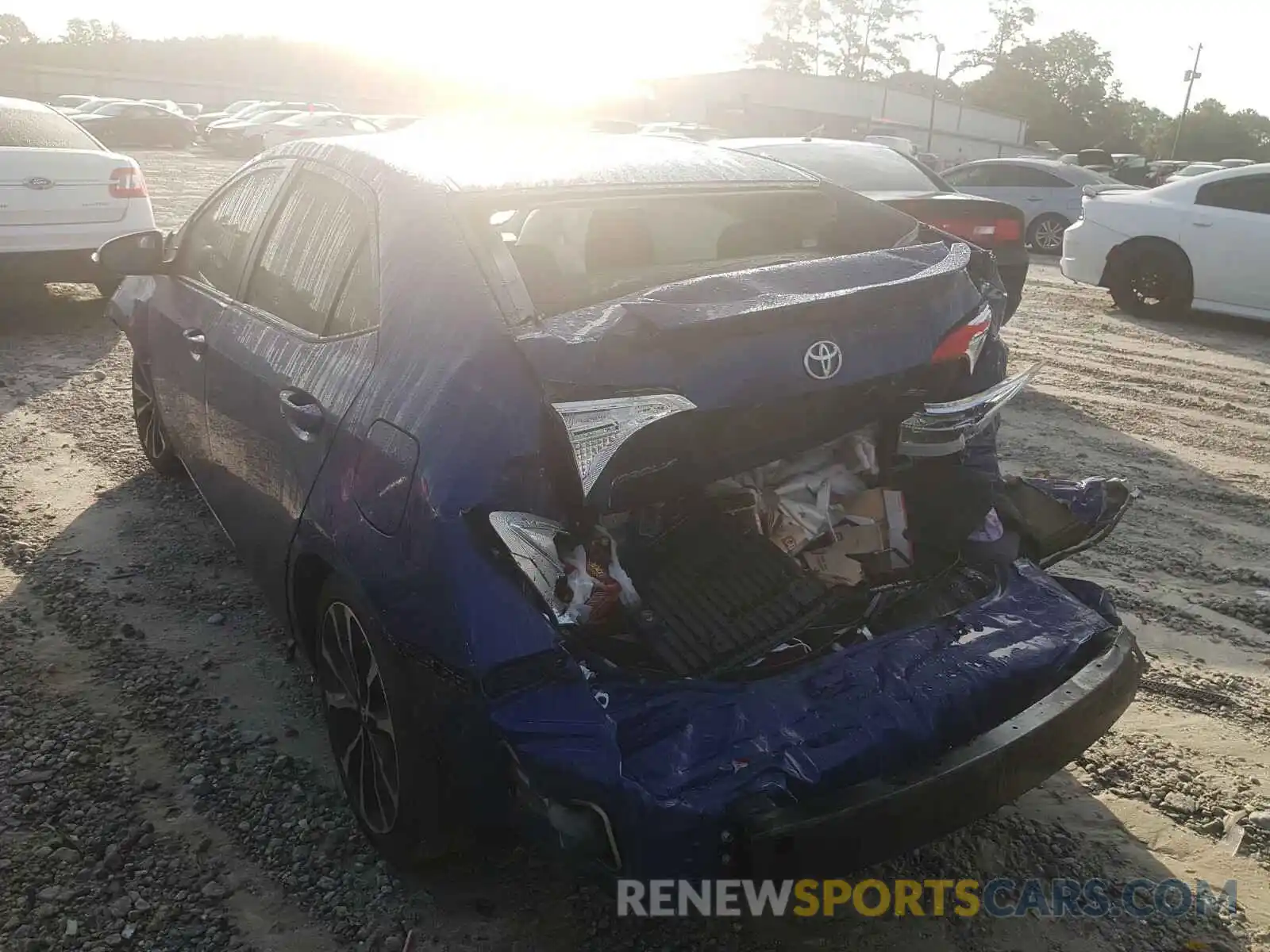 3 Photograph of a damaged car 5YFBURHEXKP857839 TOYOTA COROLLA 2019