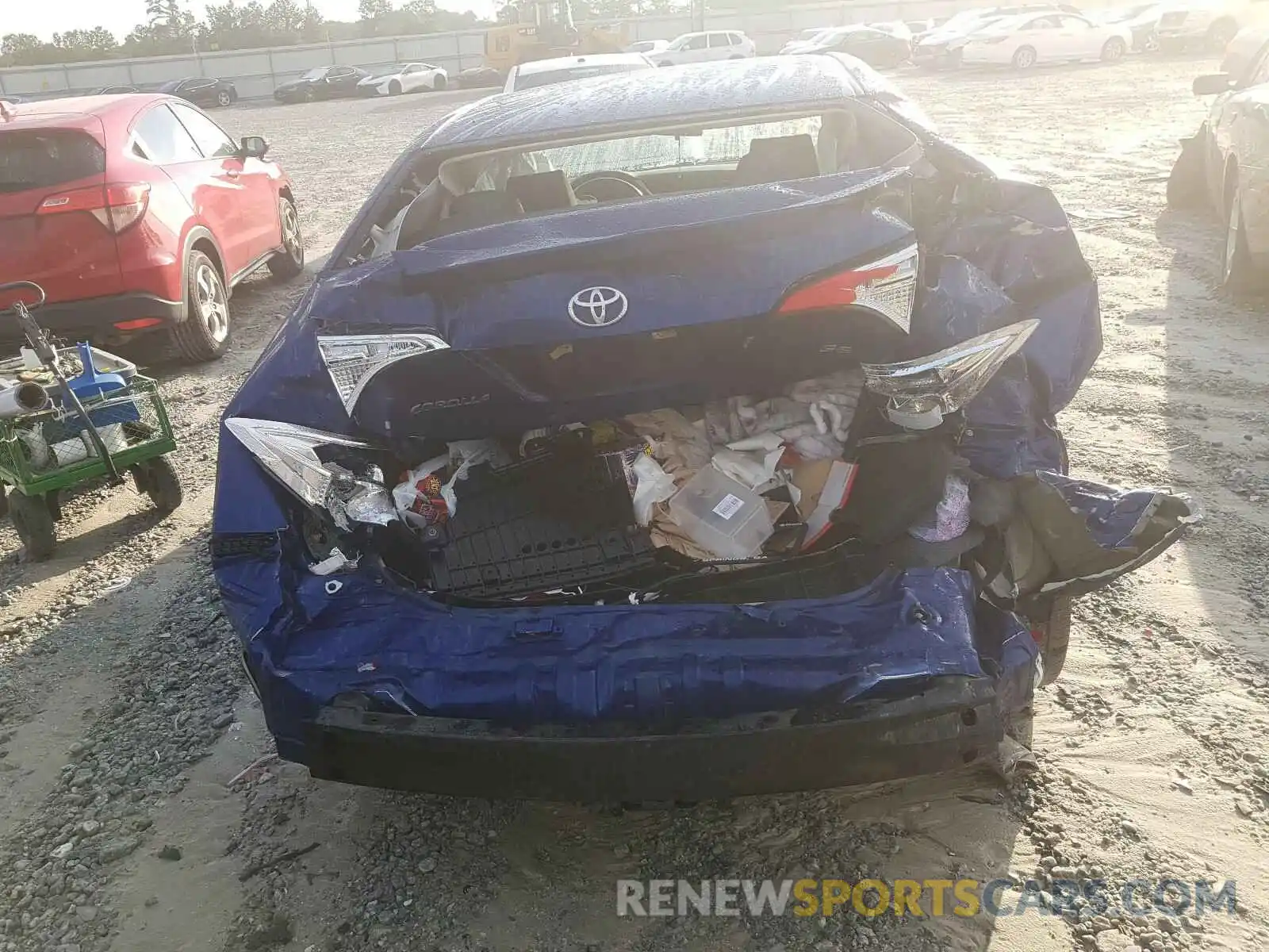 9 Photograph of a damaged car 5YFBURHEXKP857839 TOYOTA COROLLA 2019