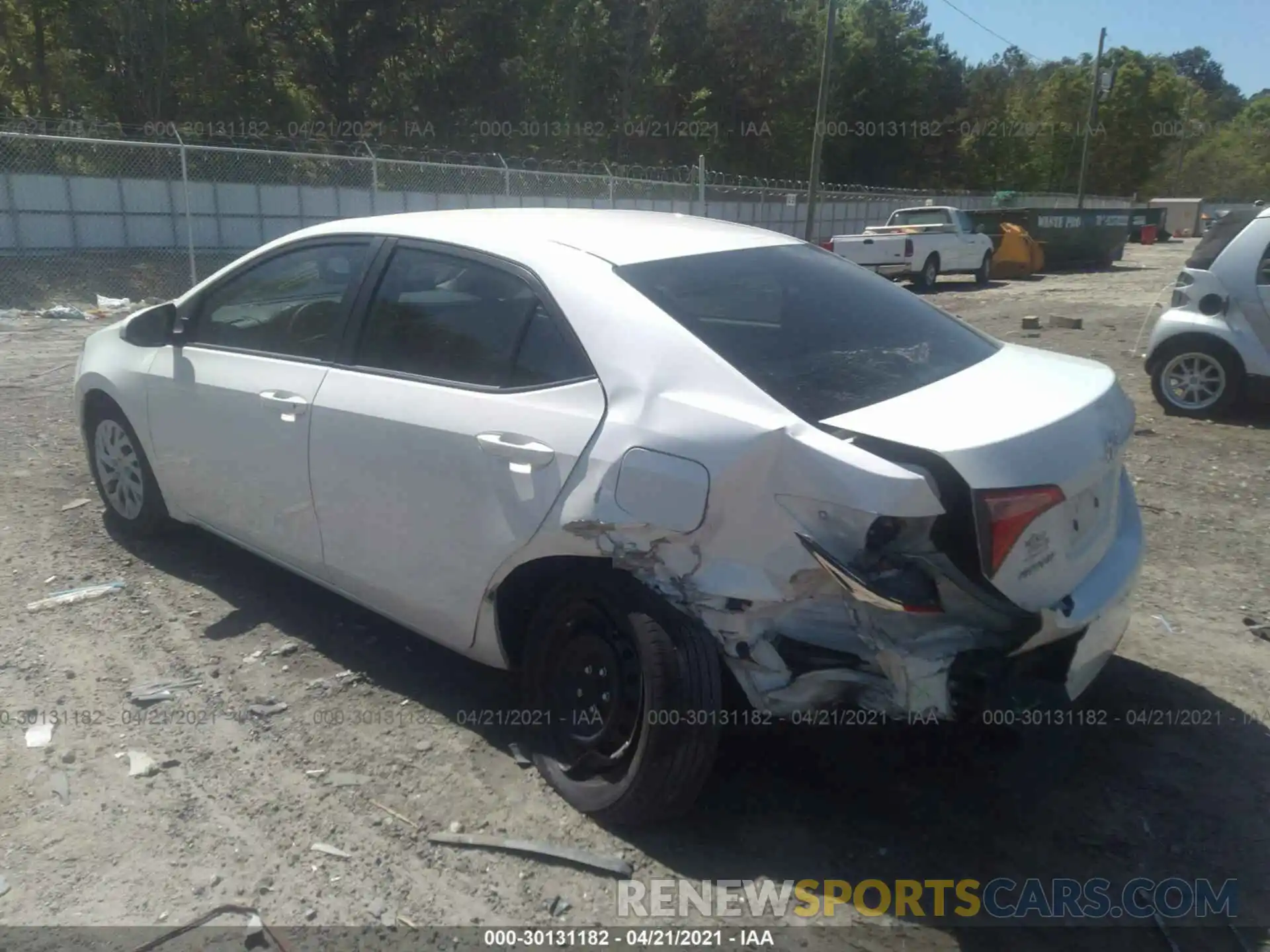 3 Photograph of a damaged car 5YFBURHEXKP858022 TOYOTA COROLLA 2019