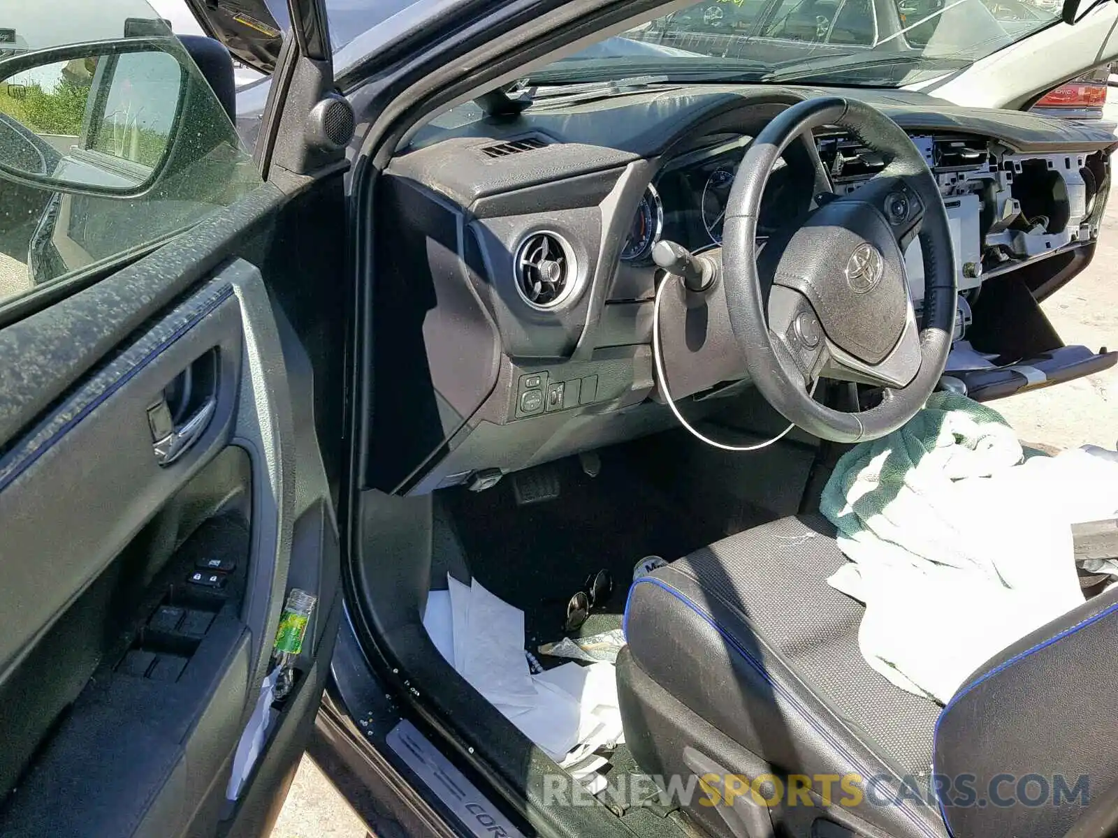 9 Photograph of a damaged car 5YFBURHEXKP858232 TOYOTA COROLLA 2019