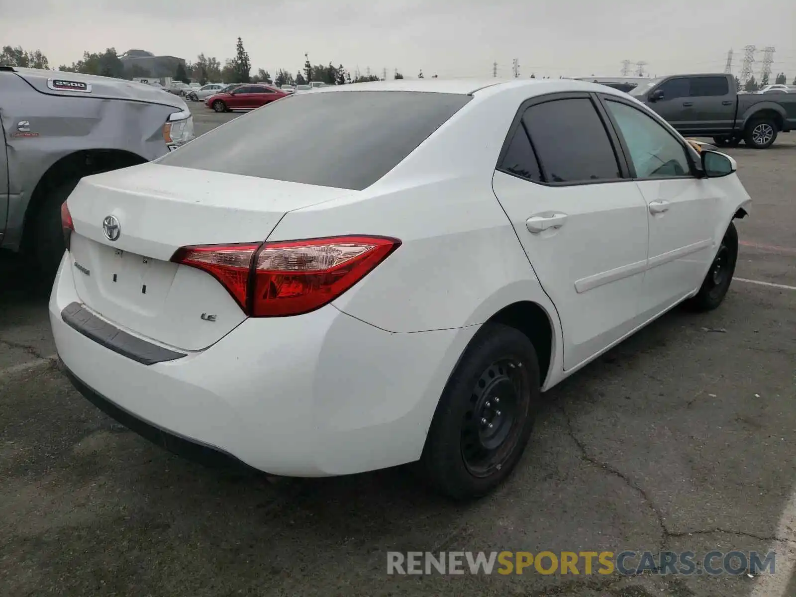 4 Photograph of a damaged car 5YFBURHEXKP858327 TOYOTA COROLLA 2019