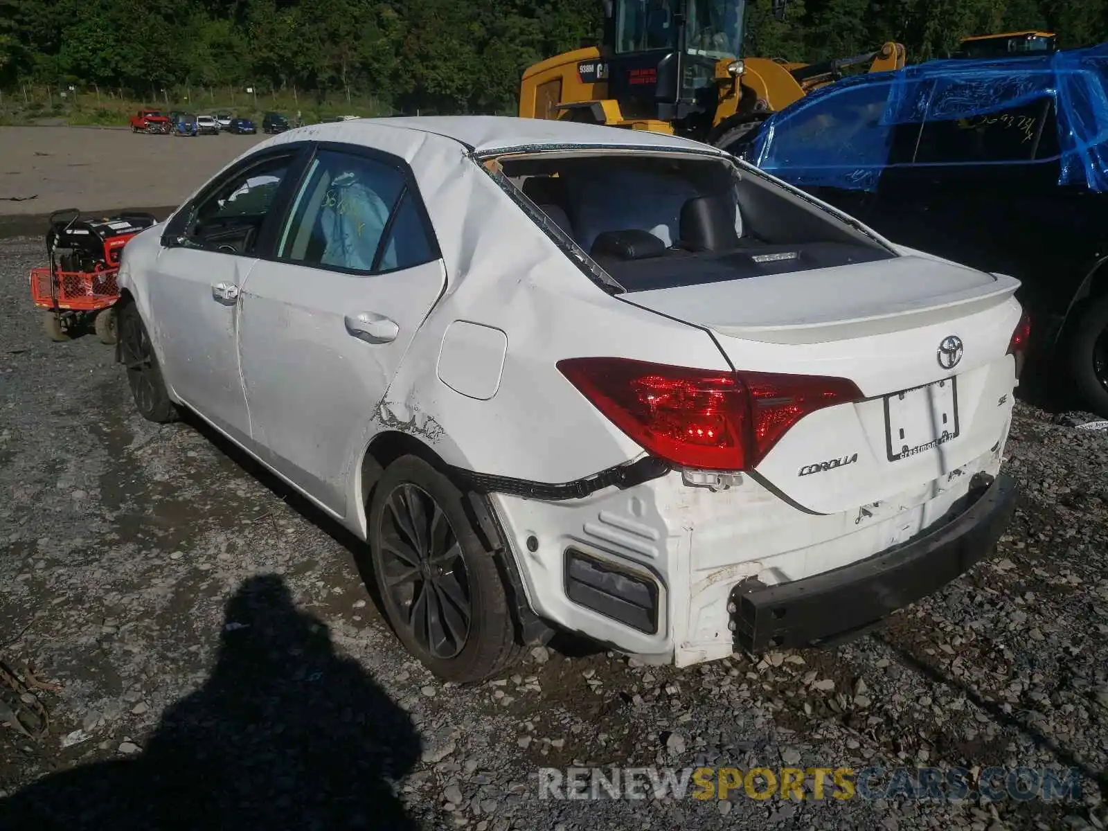 3 Photograph of a damaged car 5YFBURHEXKP858408 TOYOTA COROLLA 2019