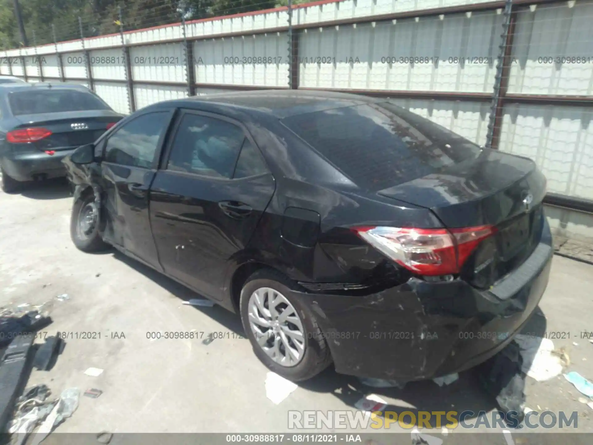 3 Photograph of a damaged car 5YFBURHEXKP859395 TOYOTA COROLLA 2019