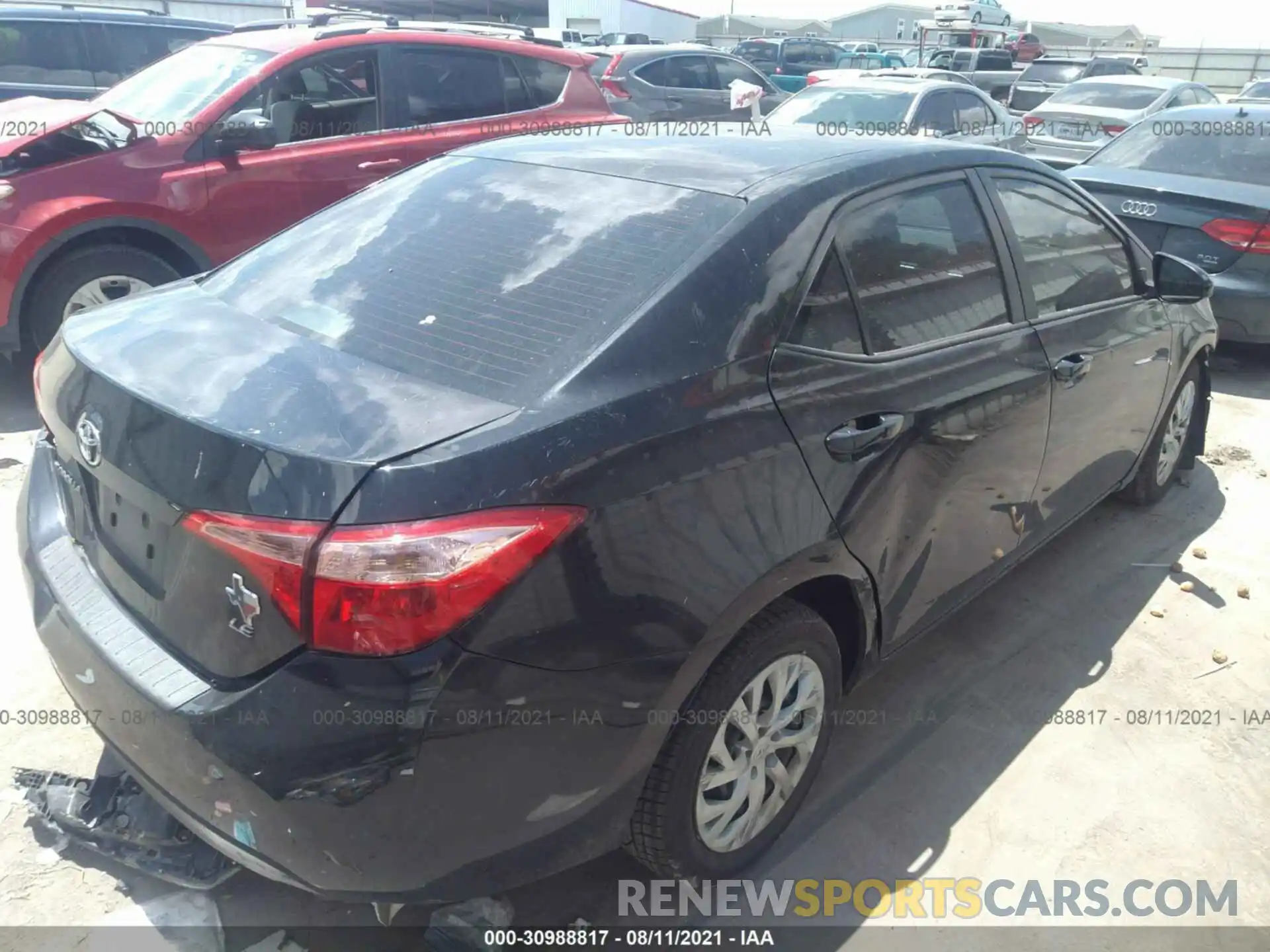 4 Photograph of a damaged car 5YFBURHEXKP859395 TOYOTA COROLLA 2019