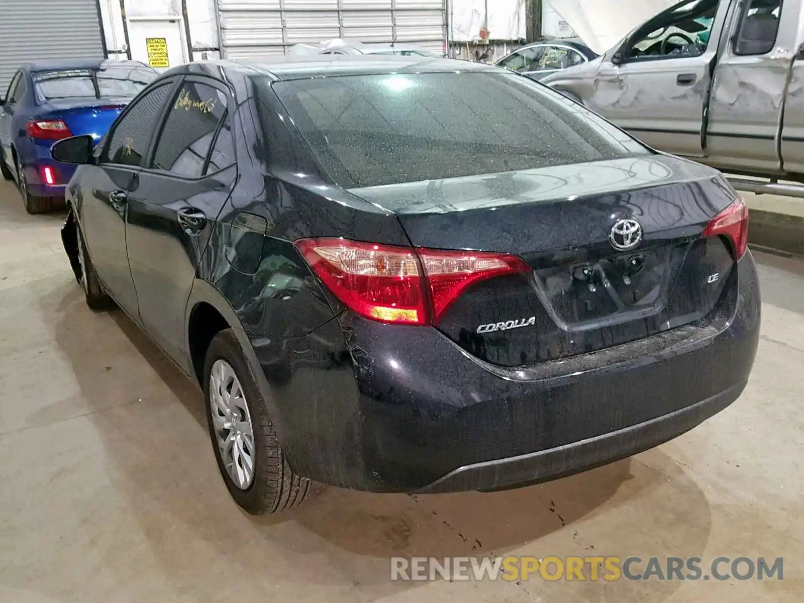 3 Photograph of a damaged car 5YFBURHEXKP859932 TOYOTA COROLLA 2019