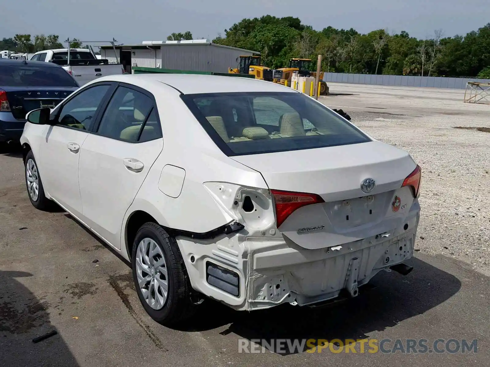 3 Photograph of a damaged car 5YFBURHEXKP860238 TOYOTA COROLLA 2019