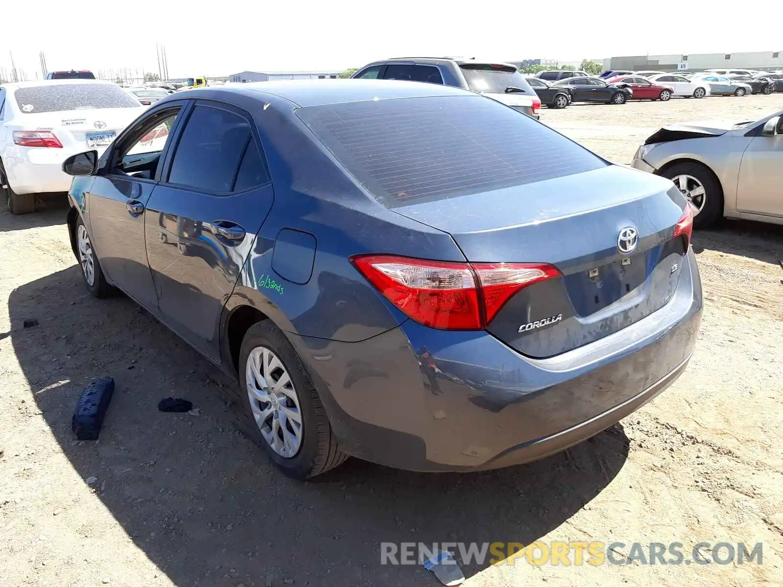 3 Photograph of a damaged car 5YFBURHEXKP862104 TOYOTA COROLLA 2019