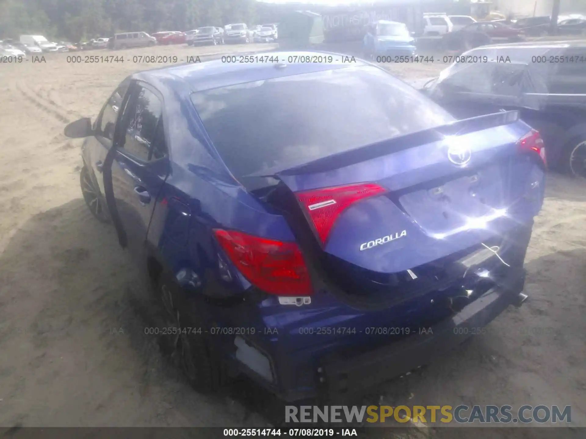 3 Photograph of a damaged car 5YFBURHEXKP862331 TOYOTA COROLLA 2019