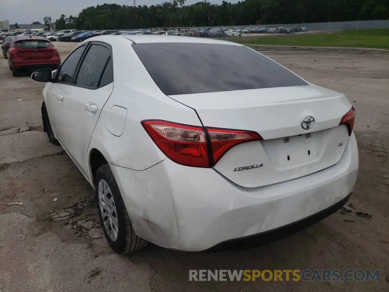 3 Photograph of a damaged car 5YFBURHEXKP863950 TOYOTA COROLLA 2019