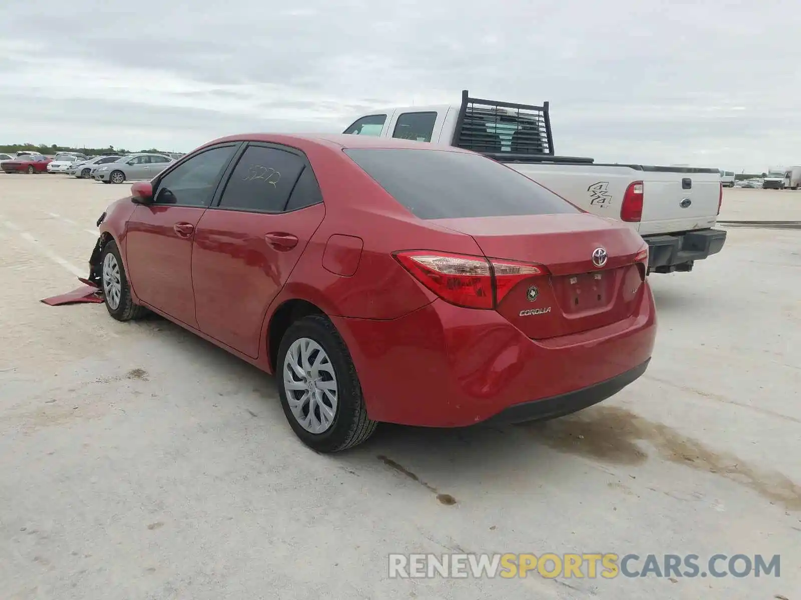 3 Photograph of a damaged car 5YFBURHEXKP863964 TOYOTA COROLLA 2019