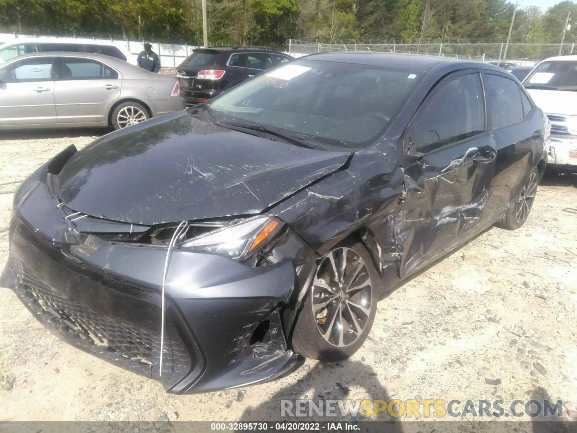 6 Photograph of a damaged car 5YFBURHEXKP864547 TOYOTA COROLLA 2019