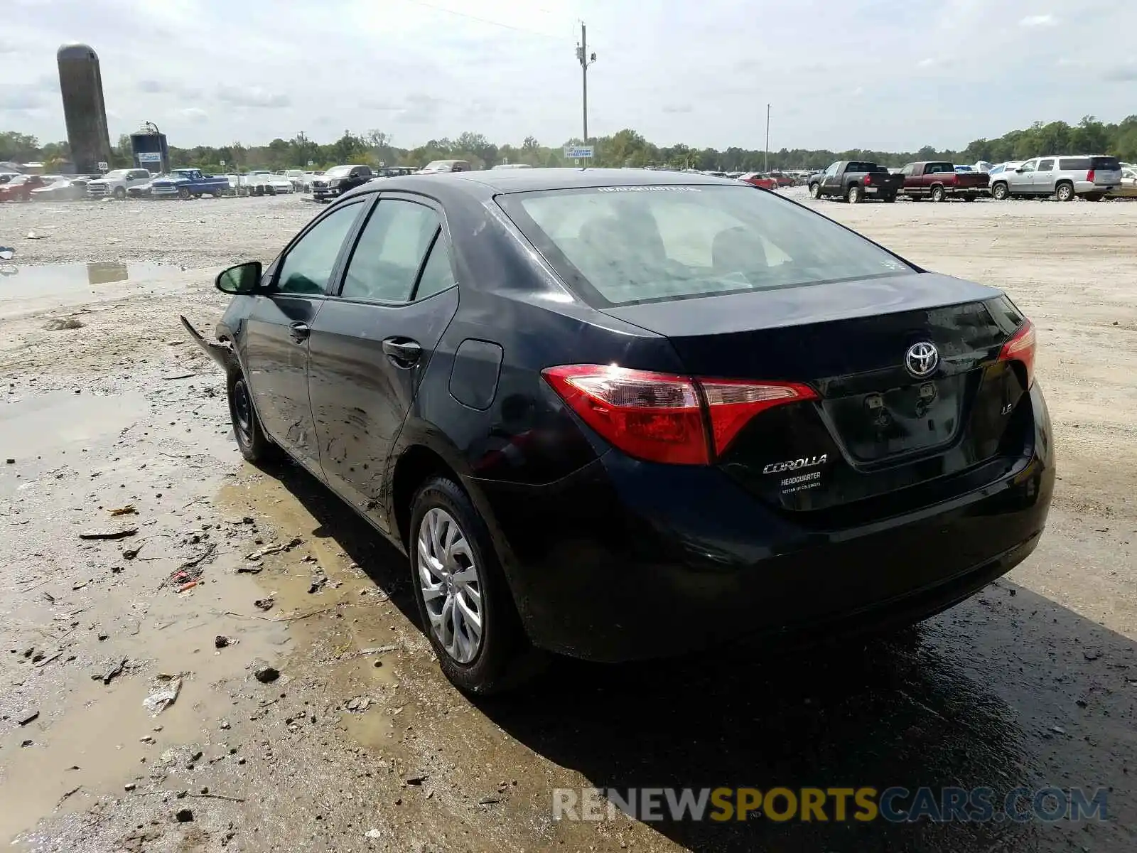 3 Photograph of a damaged car 5YFBURHEXKP864743 TOYOTA COROLLA 2019