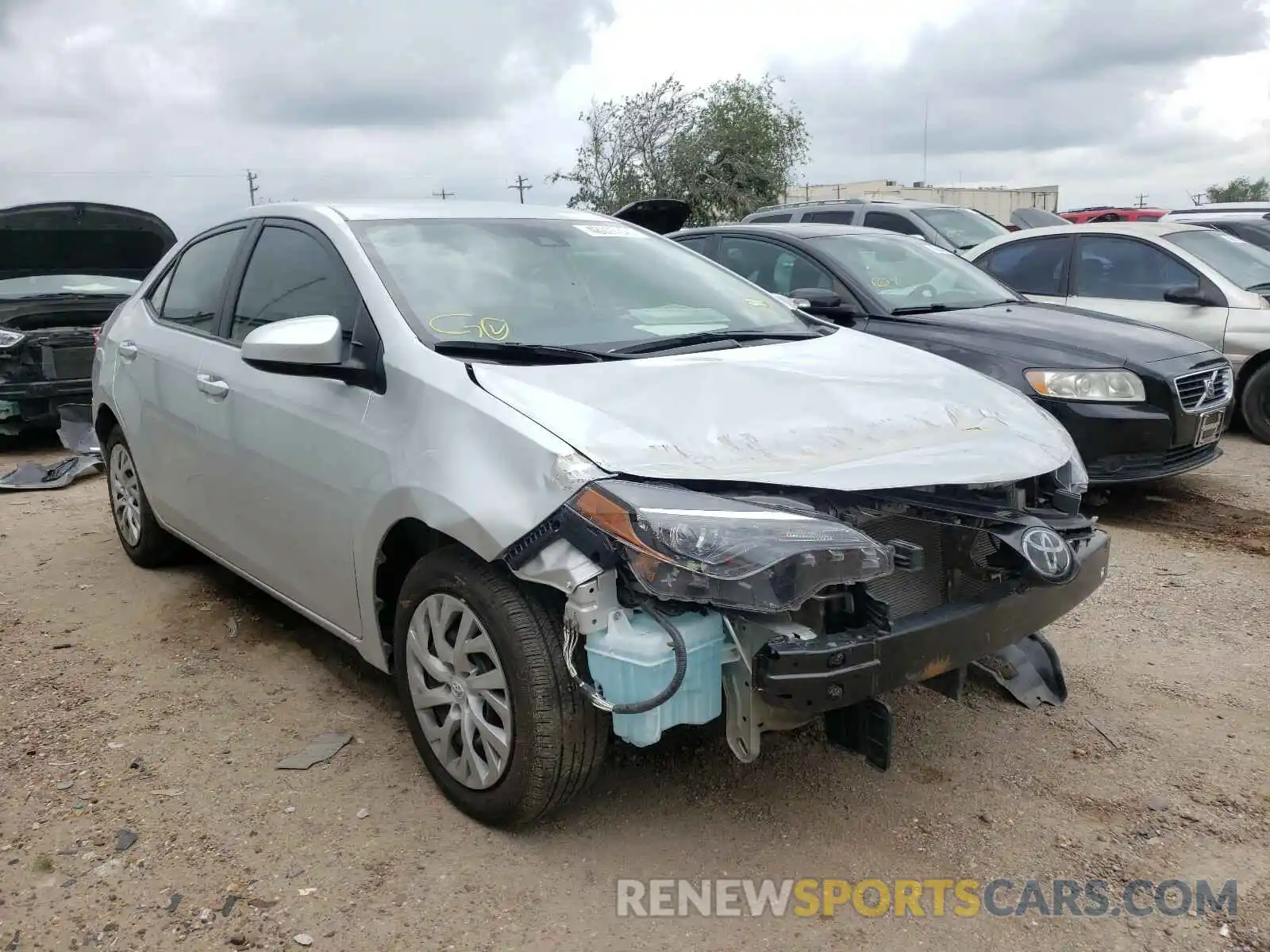 1 Photograph of a damaged car 5YFBURHEXKP865391 TOYOTA COROLLA 2019