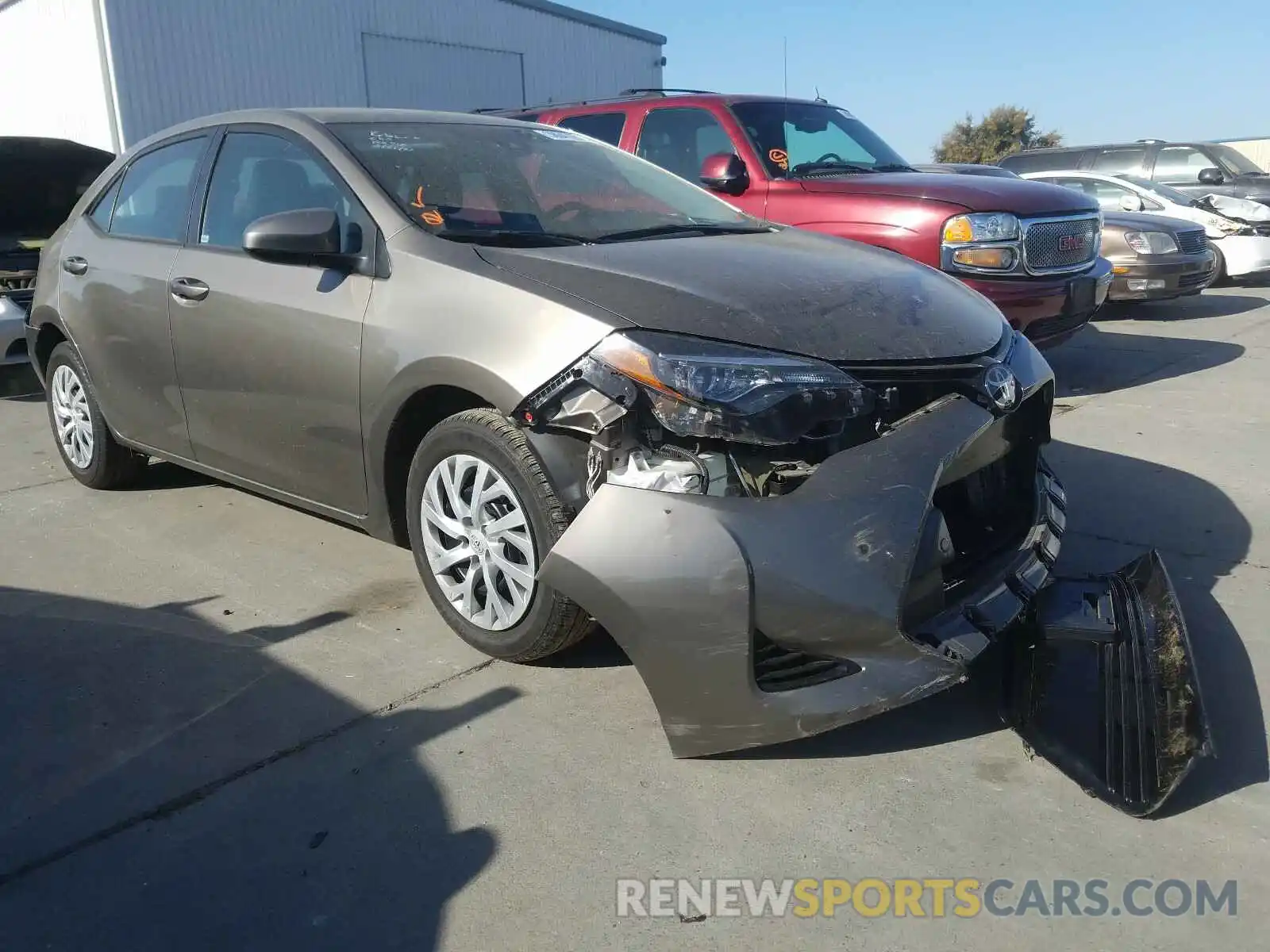 1 Photograph of a damaged car 5YFBURHEXKP866380 TOYOTA COROLLA 2019