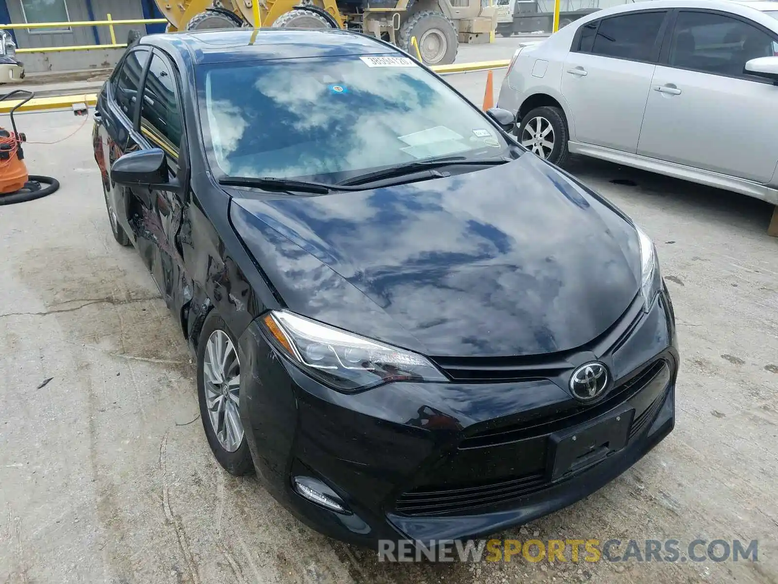 1 Photograph of a damaged car 5YFBURHEXKP866816 TOYOTA COROLLA 2019