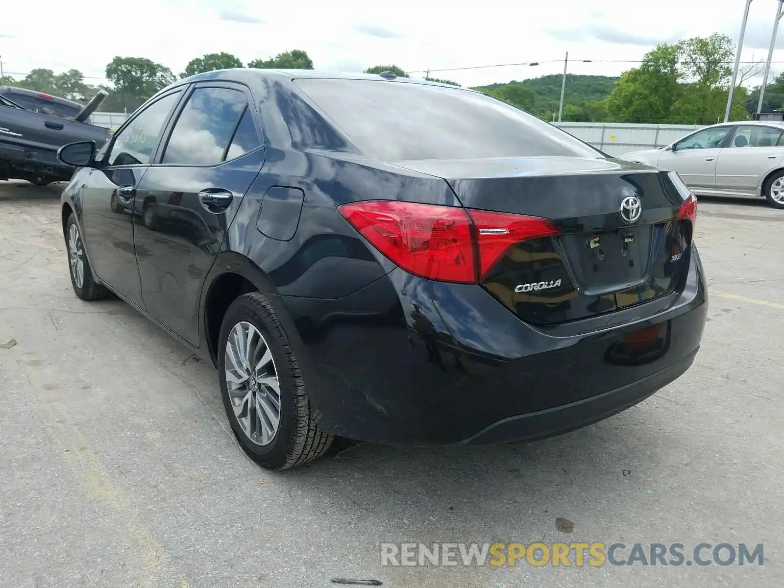 3 Photograph of a damaged car 5YFBURHEXKP866816 TOYOTA COROLLA 2019