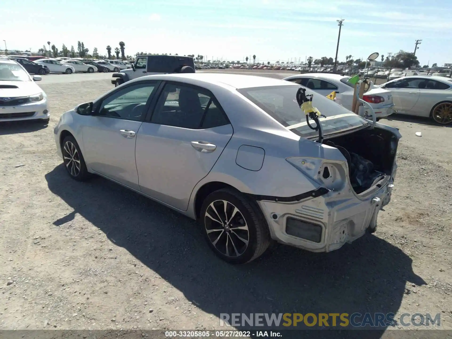 3 Photograph of a damaged car 5YFBURHEXKP867299 TOYOTA COROLLA 2019