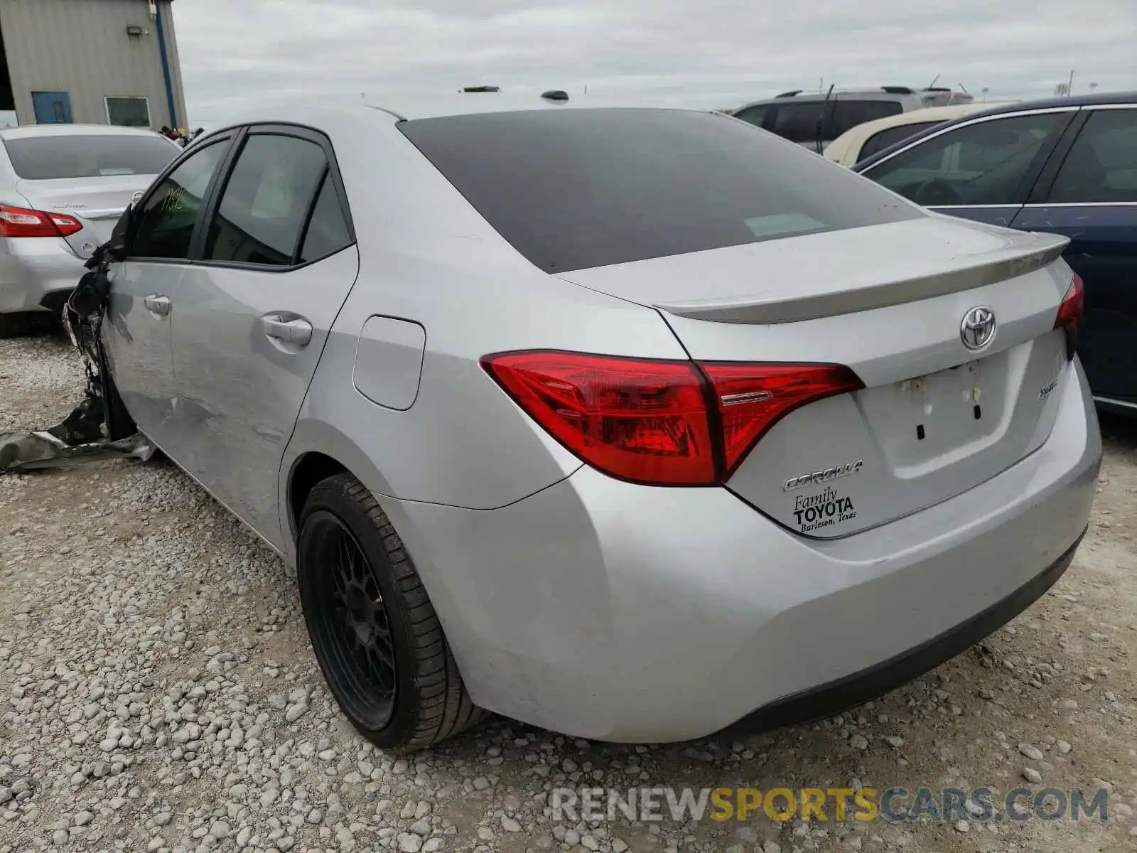 3 Photograph of a damaged car 5YFBURHEXKP867402 TOYOTA COROLLA 2019