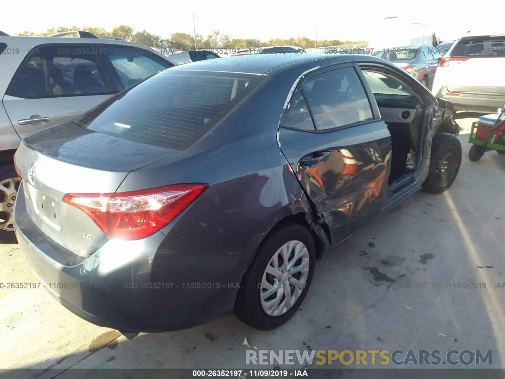 4 Photograph of a damaged car 5YFBURHEXKP868176 TOYOTA COROLLA 2019