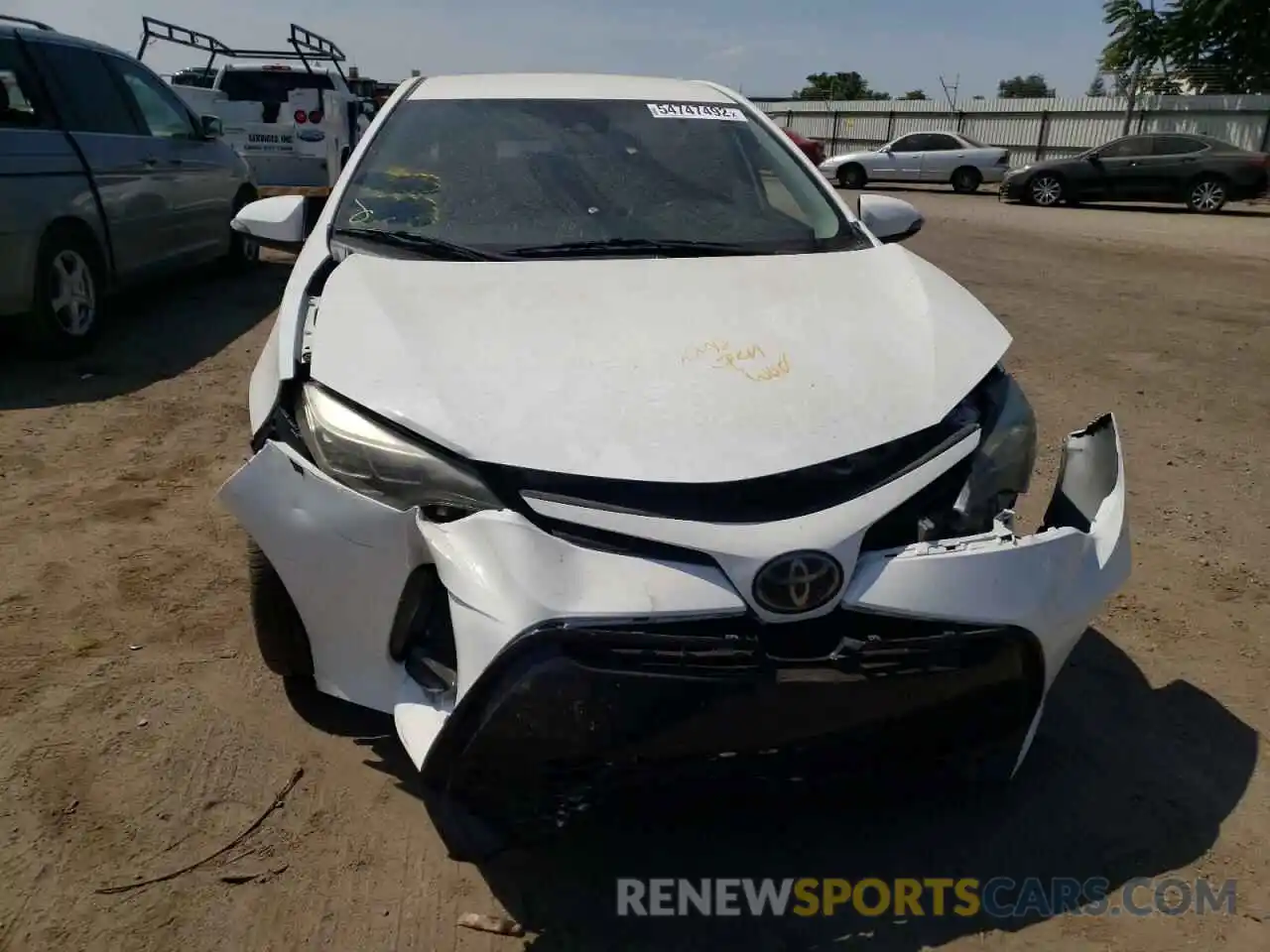 9 Photograph of a damaged car 5YFBURHEXKP870087 TOYOTA COROLLA 2019