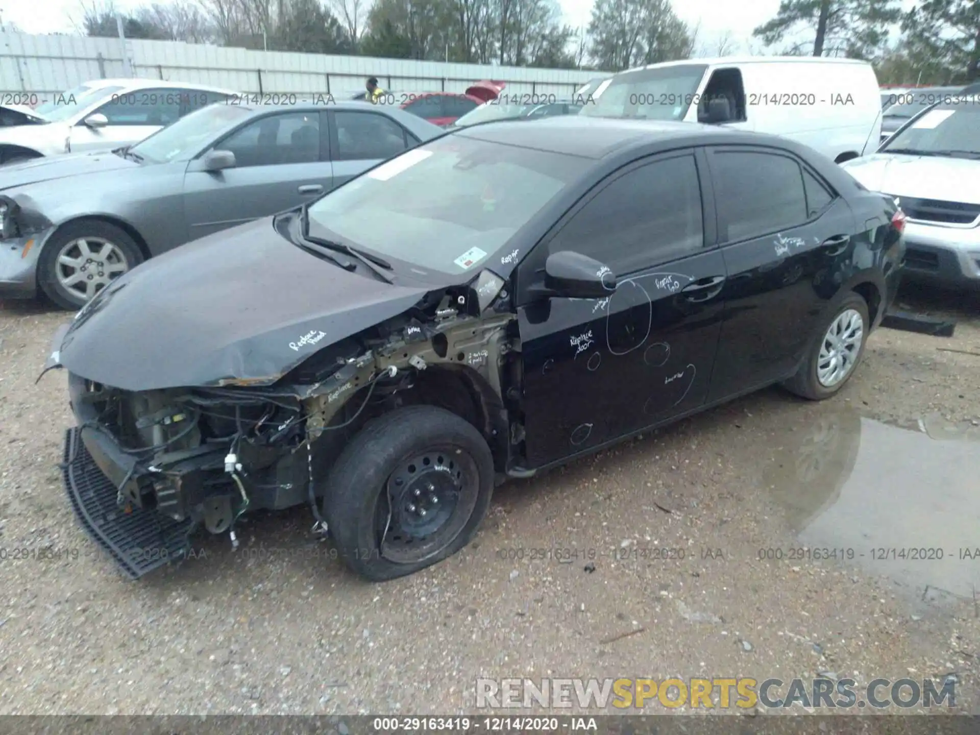 2 Photograph of a damaged car 5YFBURHEXKP870221 TOYOTA COROLLA 2019