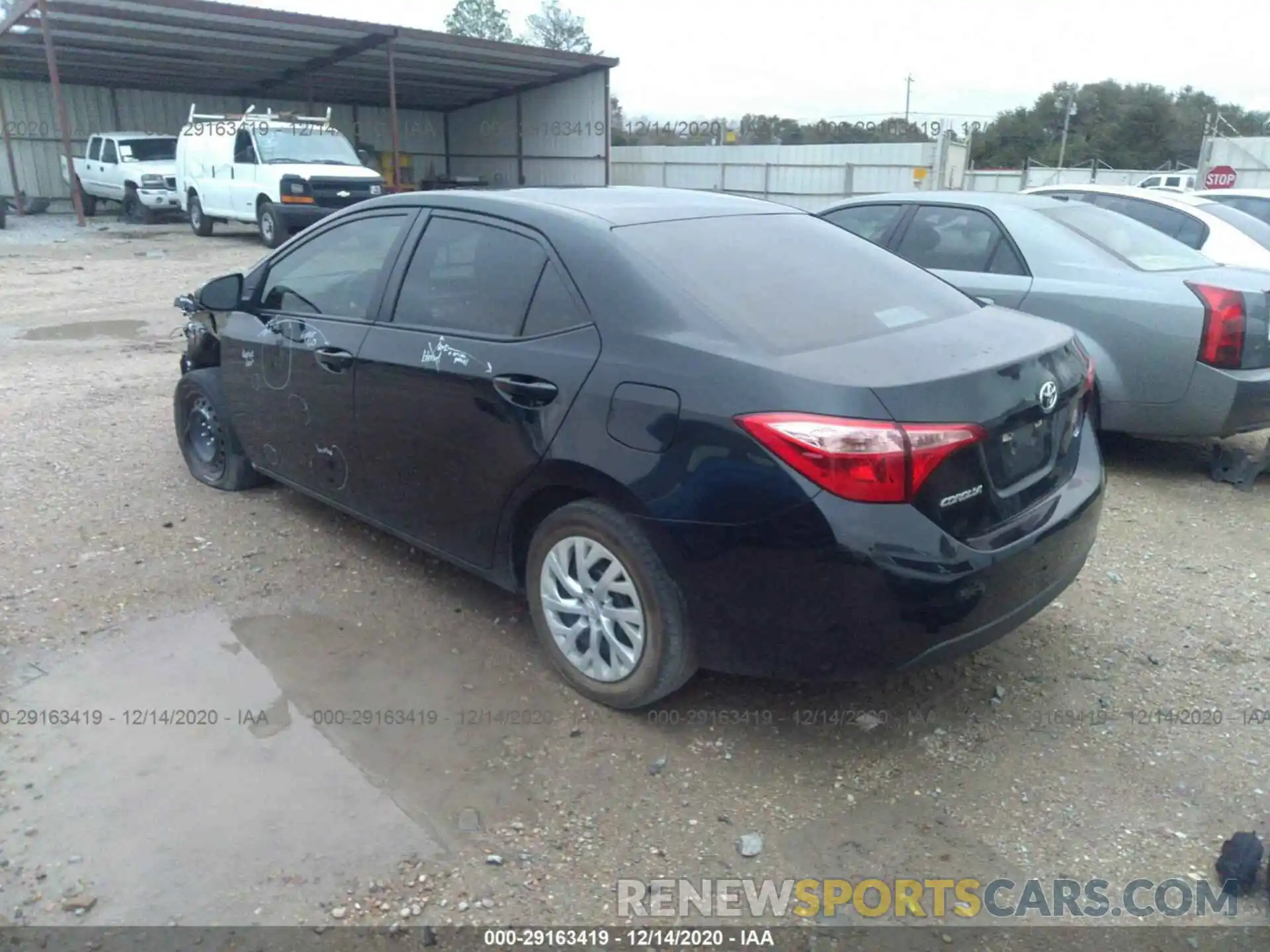 3 Photograph of a damaged car 5YFBURHEXKP870221 TOYOTA COROLLA 2019