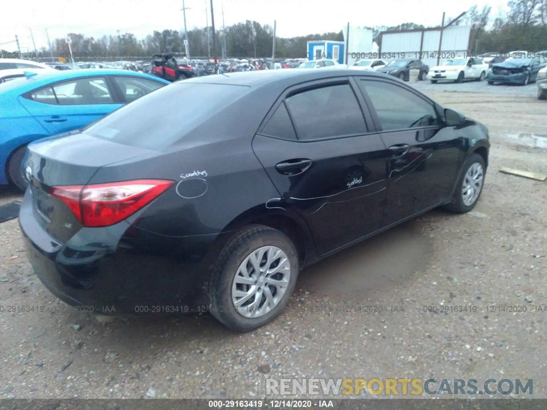 4 Photograph of a damaged car 5YFBURHEXKP870221 TOYOTA COROLLA 2019